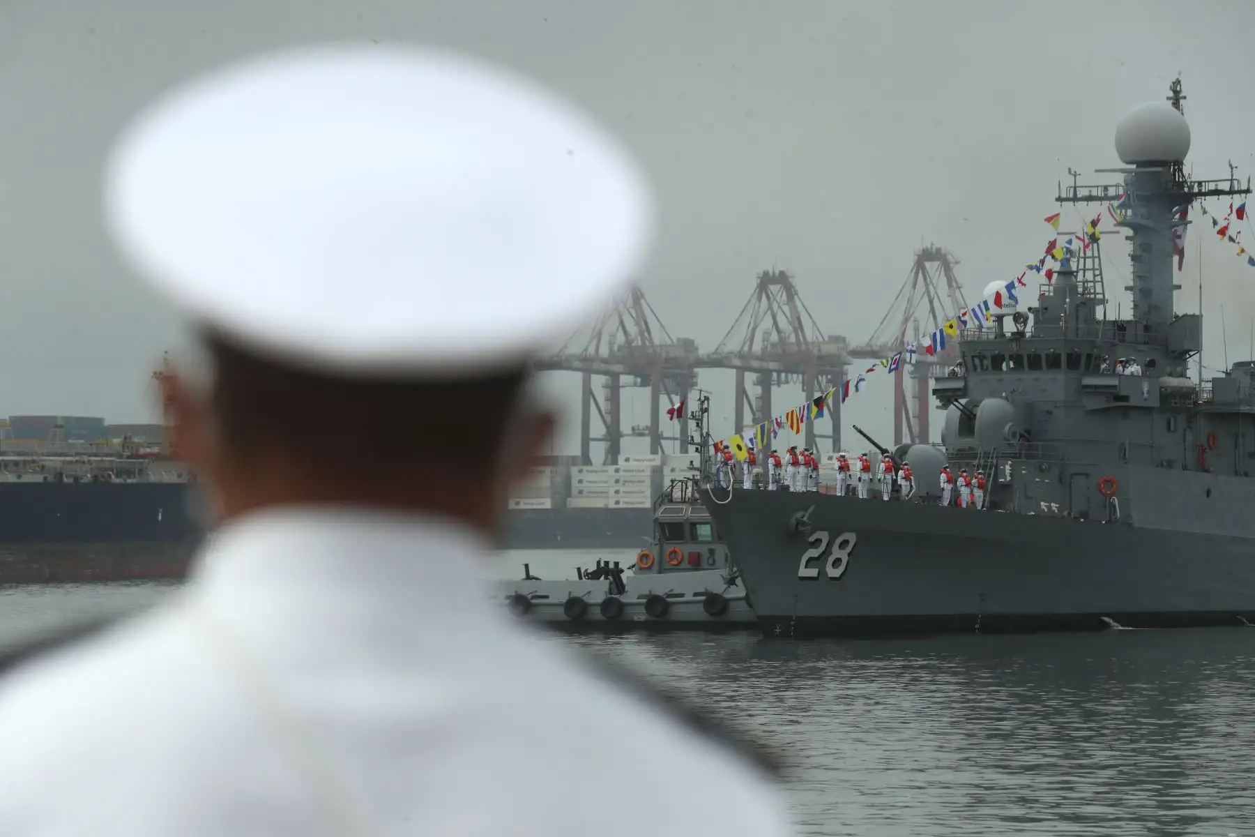 Ministro de Defensa, Juan Carrasco, participa en la ceremonia de arribo y bienvenida al Perú de la corbeta B.A.P. Guise, unidad que fue donada por la República de Corea y que tendrá como misión la ejecución de operaciones marítimas, patrullaje y vigilancia en el Mar de Grau. Foto: ANDINA/ Carla Patiño