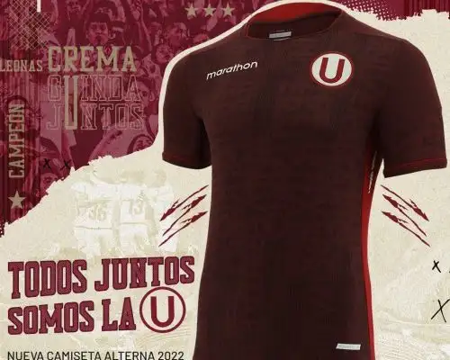 Universitario presentó su camiseta alterna.