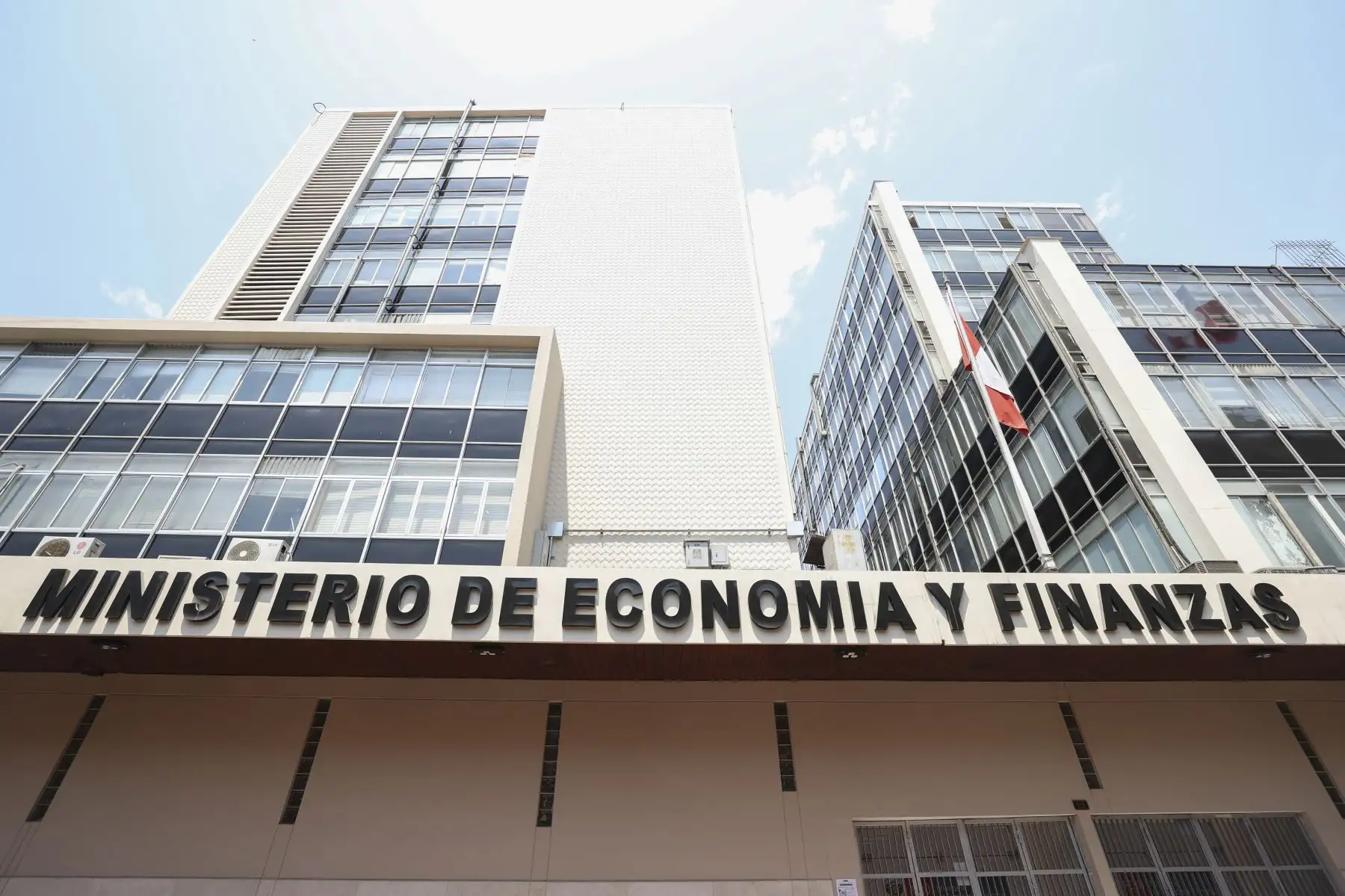 Sede del Ministerio de Economía y Finanzas (MEF). ANDINA/Jhonel Rodríguez Robles