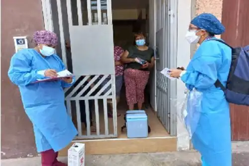 Las autoridades de Salud están coordinando la activación y el reforzamiento de los circuitos covid y no covid en los 186 establecimientos de salud del primer nivel de atención de Lambayeque.