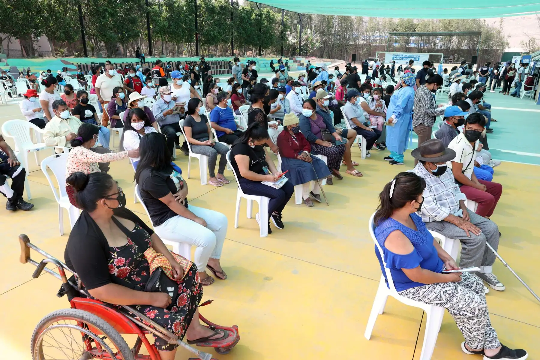 Minsa inaugura punto de atención para toma de muestra y diagnóstico molecular de la COVID-19 en Huaycán. Centro de Salud Señor de los Milagros. 
Foto: ANDINA/ Vidal Tarqui