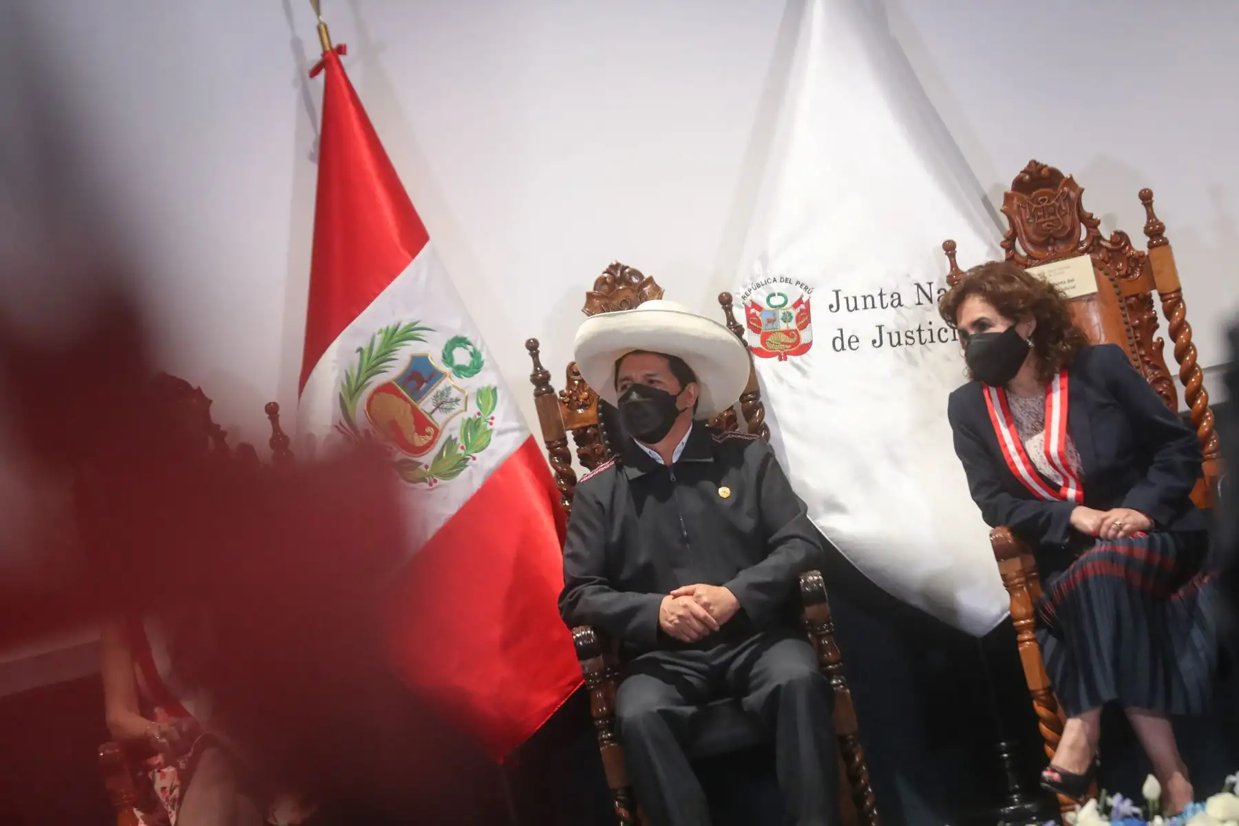 Al acto, que se realizó en la sede del colegiado, asisten el jefe del Estado, Pedro Castillo Terrones, así como las presidentas del Congreso, María del Carmen Alva, y del Poder Judicial, Elvia Barrios Alvarado, junto a titulares de organismos autónomos del país. Foto: ANDINA/ Carla Patiño