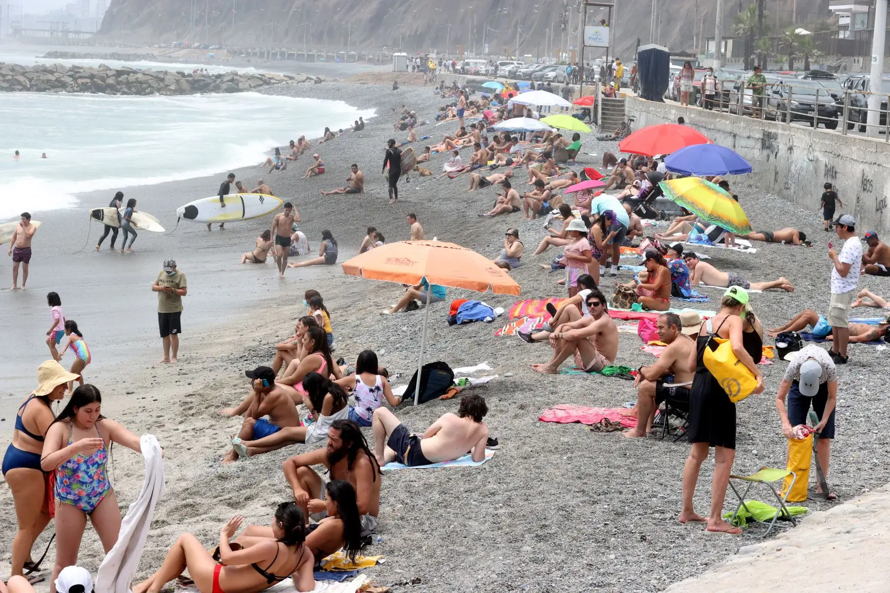 Familias llegan a las playas de Costa Verde. Foto: ANDINA/Vidal Tarqui
