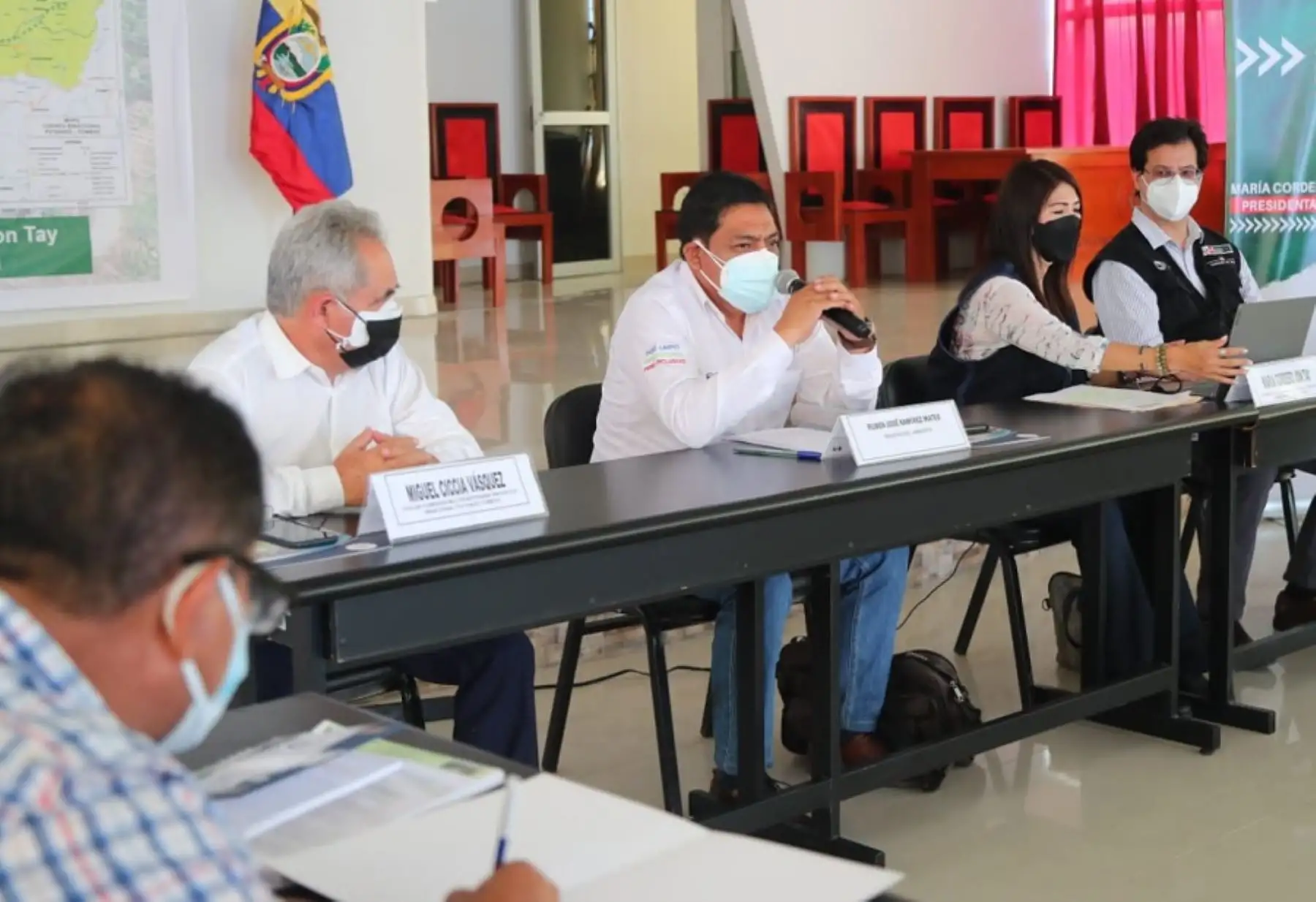 El ministro del Ambiente, Rubén Ramírez Mateo, brindó un informe sobre la política integral de remediación del medio ambiente en las aguas de la cuenca del río Tumbes y de las acciones a ejecutar para solucionar esta grave problemática en dicho ecosistema.
