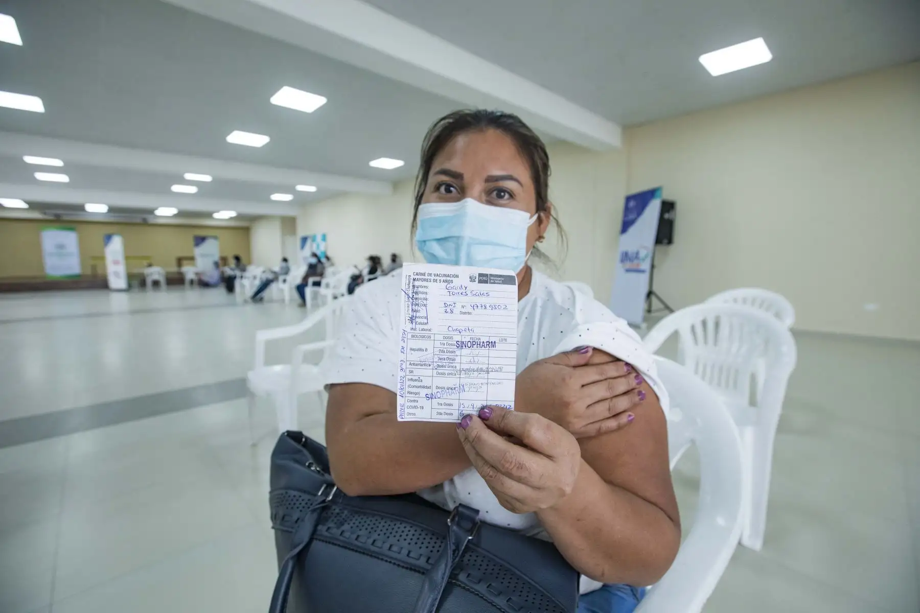 La Municipalidad de Lima, a través de la campaña Lima Te Cuida, realizó descartes de covid-19 y vacunación a la altura del km. 36 de la Antigua Panamericana Sur en Lurín. Foto: MML