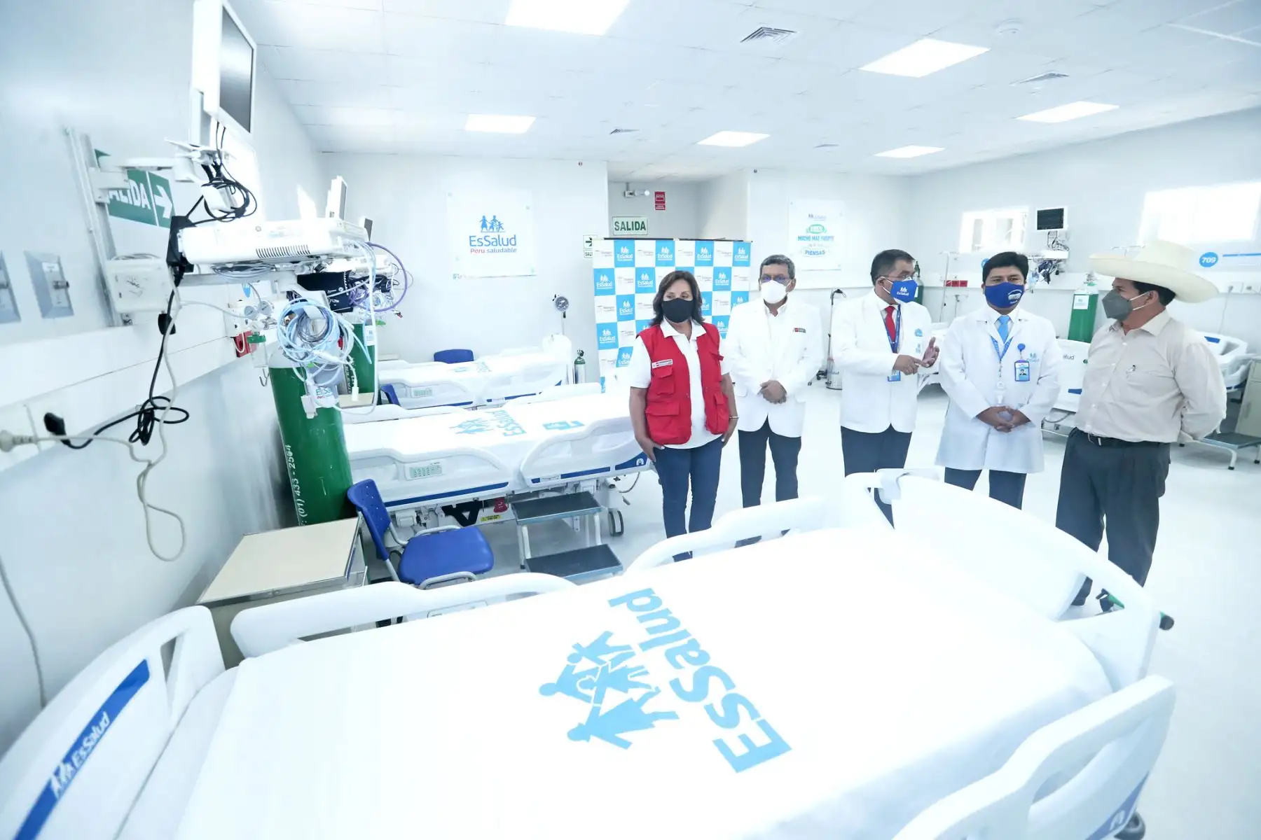 El presidente Pedro Castillo, preside la inauguración del Hospital Bicentenario Canta Callao de EsSalud, en San Martín de Porres. "Este moderno hospital es el primer paso que da EsSalud en materia de infraestructura, equipamiento y un aporte inicial frente a las brechas históricas en este sector", señaló el jefe de Estado. Foto: ANDINA/Prensa Presidencia