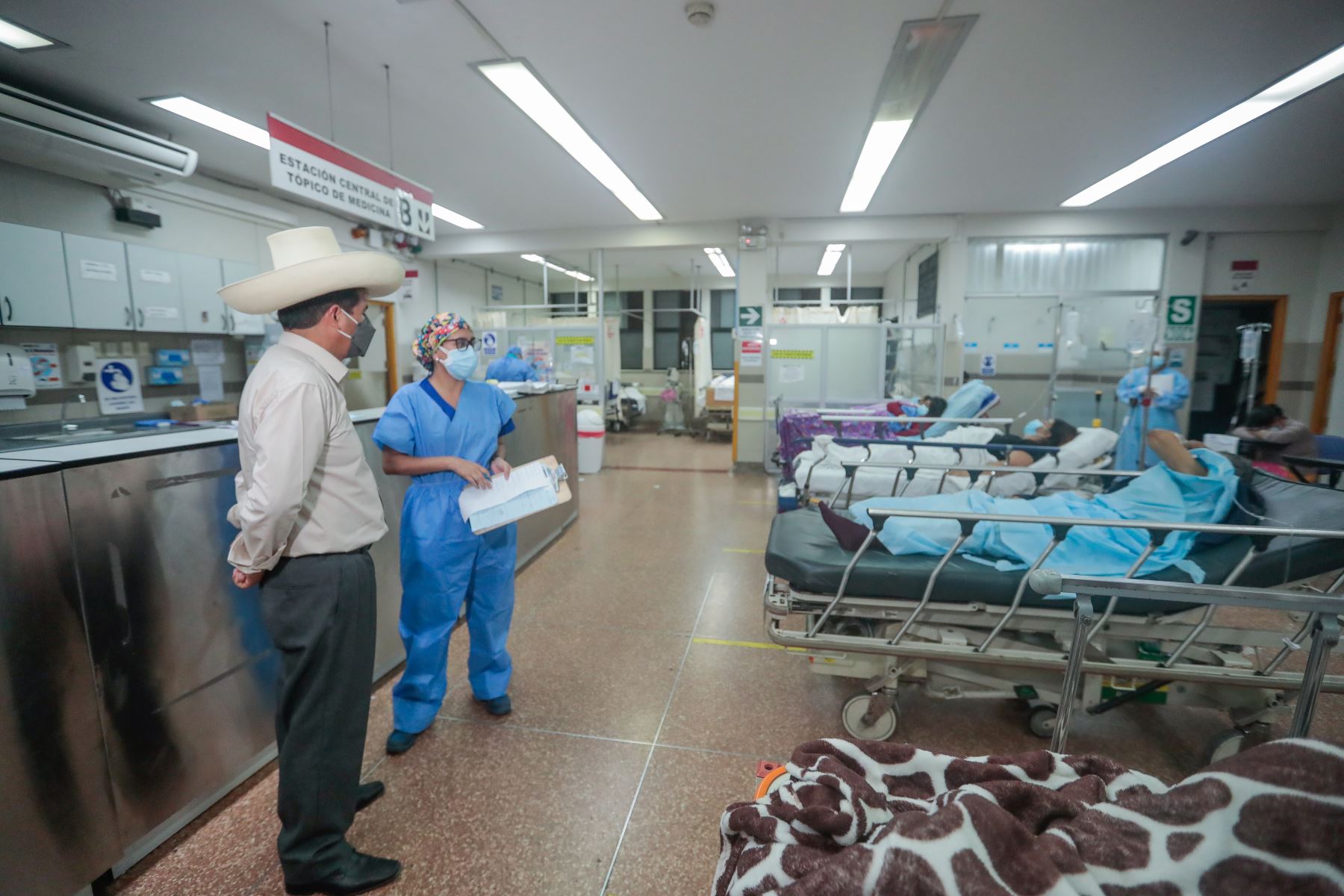 Presidente de la República, Pedro Castillo, realizó visita inopinada al Hospital Dos de Mayo. Foto: ANDINA/Prensa Presidencia