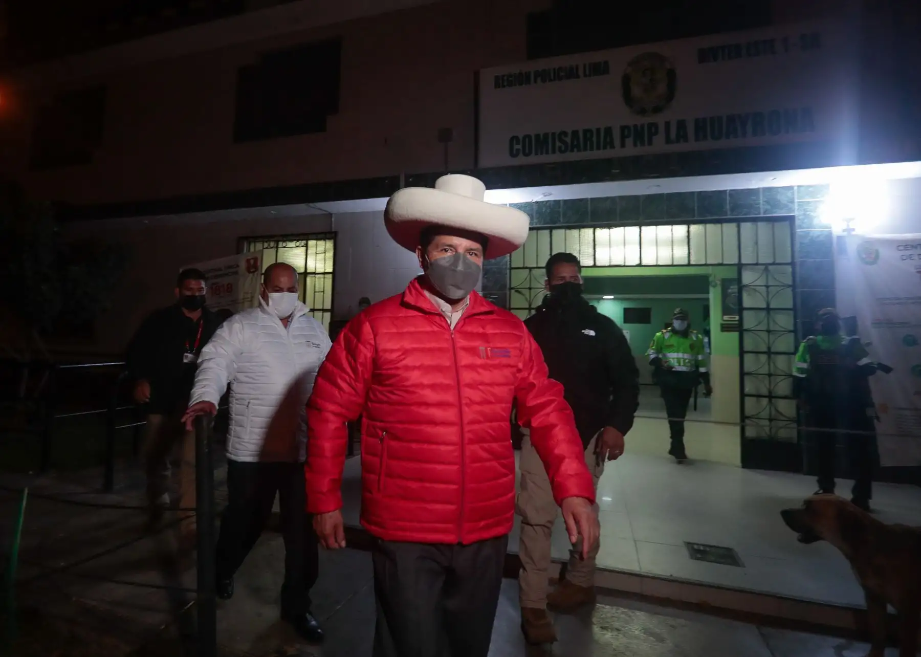 Presidente de la República, Pedro Castillo, realizó visita inopinada a la comisaría de Zárate y la Huayrona en San Juan de Lurigancho. Foto: ANDINA/Prensa Presidencia