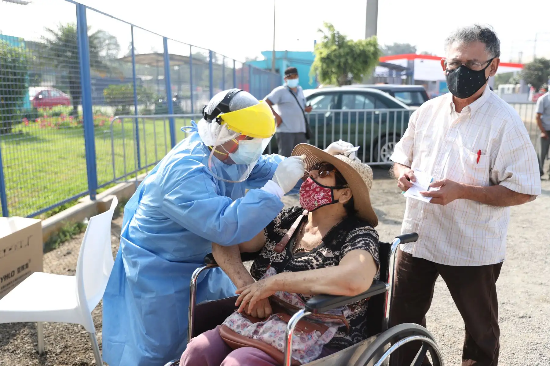 Vacunación y pruebas de descarte contra la Covid-19 en el parque zonal Huiracocha de San Juan de Lurigancho
Foto:ANDINA/Jhonel Rodriguez Robles