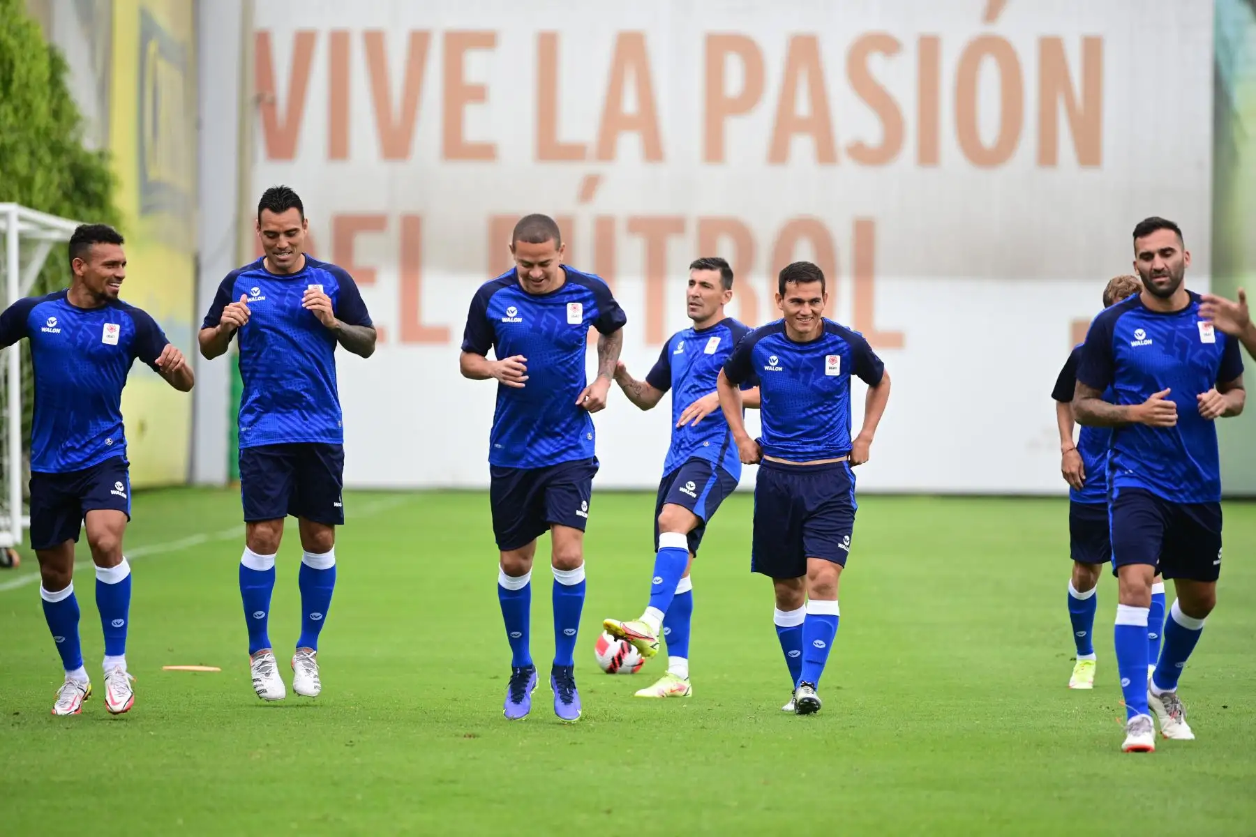 Combinado de extranjeros de la Liga 1 enfrenta en partido amistoso, a la selección peruana. Foto: @LigaFutProf