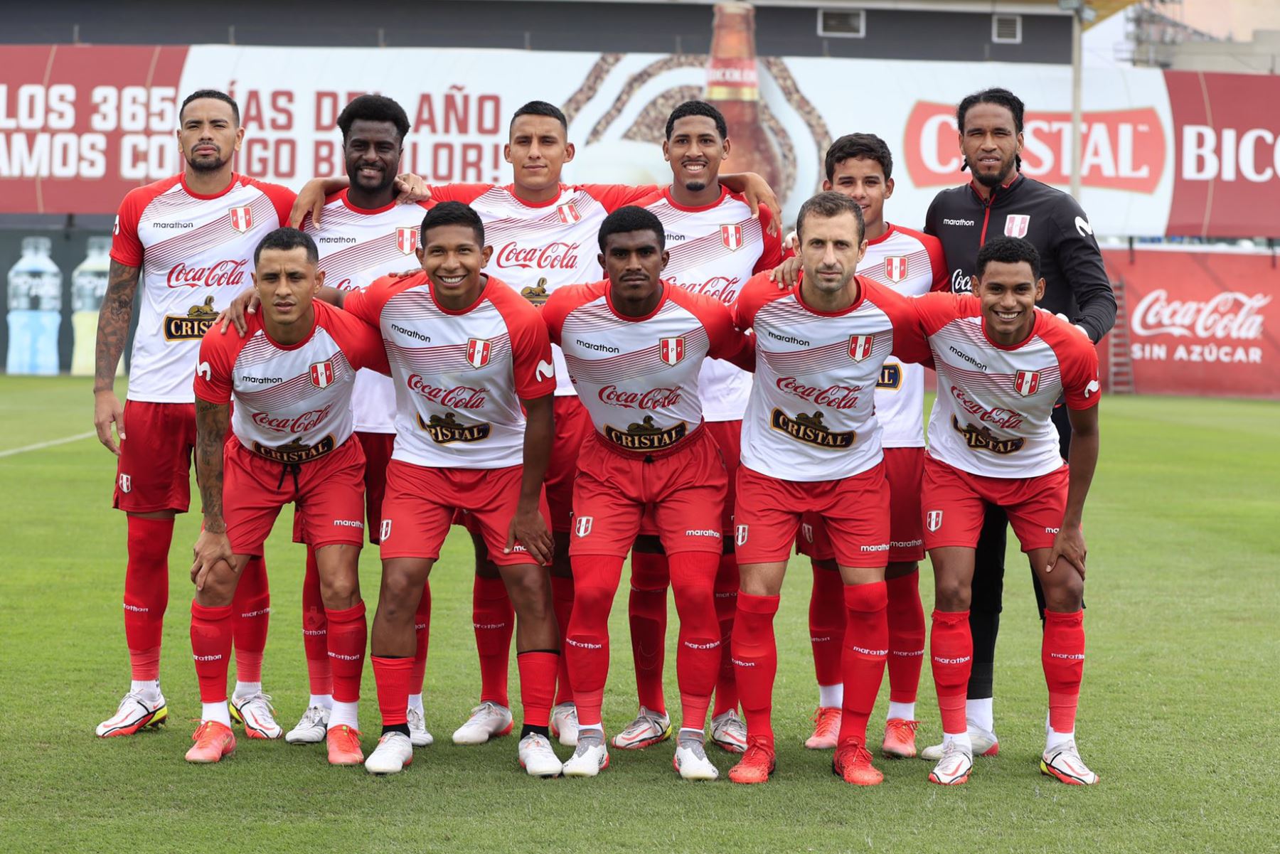 Combinado de extranjeros de la Liga 1 enfrenta en partido amistoso, a la selección peruana. Foto: @LigaFutProf