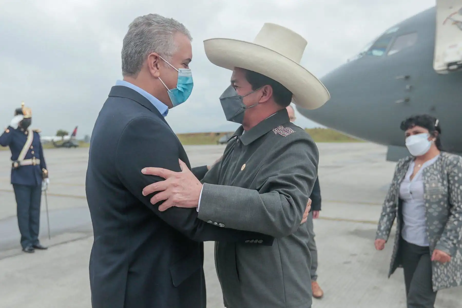 El presidente Pedro Castillo, junto con la primera dama Lilia Paredes y ministros de Estado, llega a Colombia para el Encuentro Presidencial y VI Gabinete Binacional Perú Colombia. Foto: ANDINA/ Prensa Presidencia