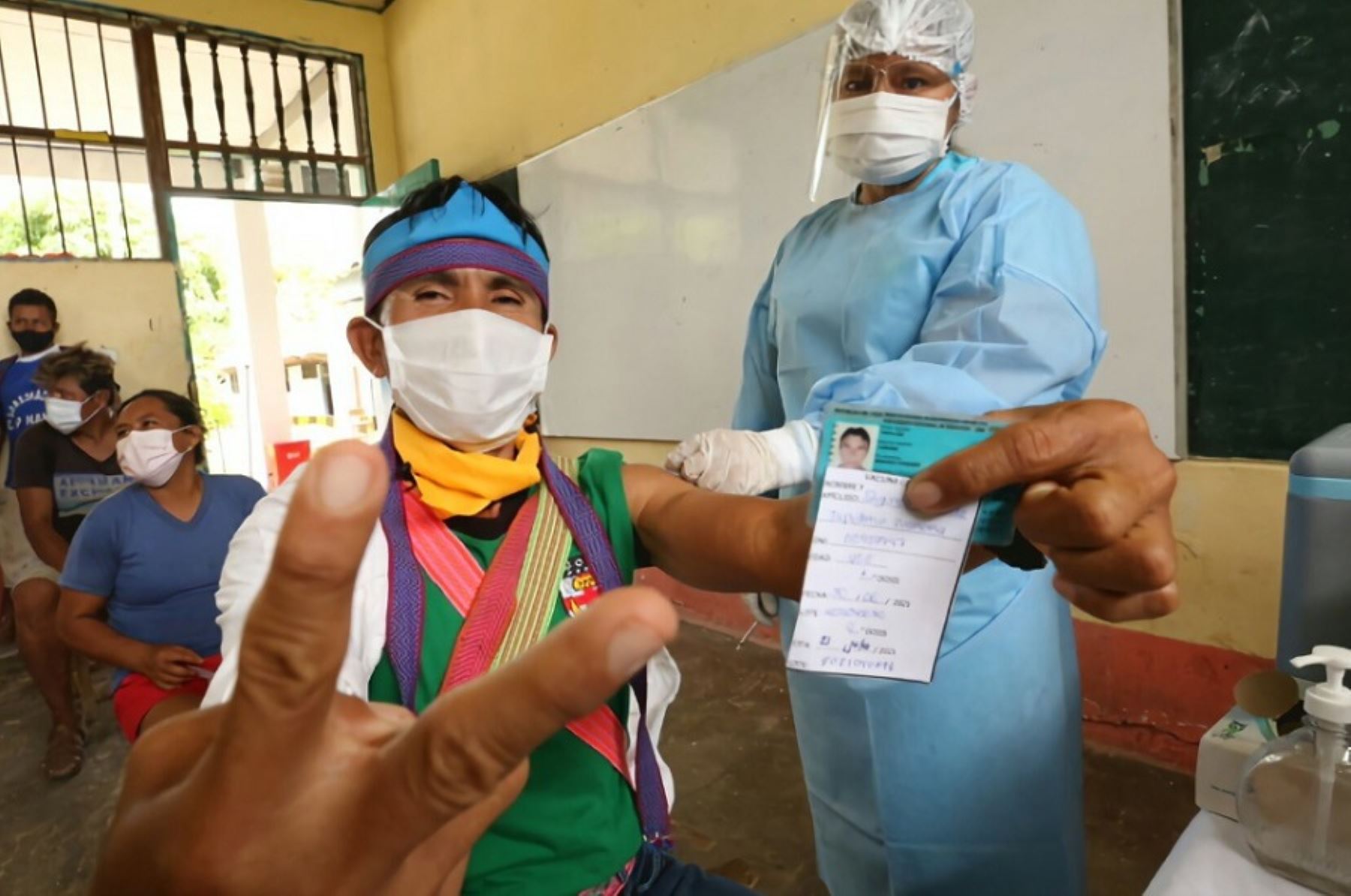 El avance de la vacunación contra la covid-19 registra un total de 772 612 dosis aplicadas en pueblos indígenas y afroperuanos.