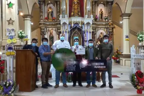 Entre los destinos turísticos de la región Piura que cuentan con el sello Safe Travels figura la iglesia San Juan Bautista de Catacaos. Foto: ANDINA/Gore Piura