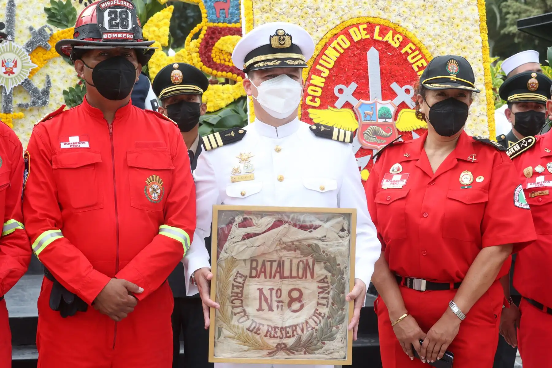 Histórica bandera del Batallón Nº 8 del Ejército de Reserva de Lima que defendió a la patria en el Reducto Nº 2 de Miraflores. Foto: ANDINA/ Vidal Tarqui