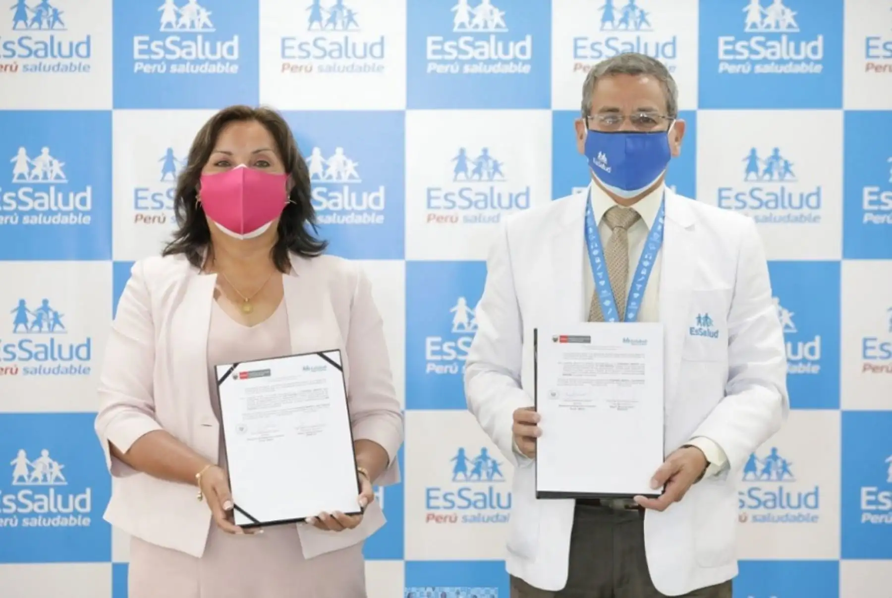 El Ministerio de Desarrollo e Inclusión Social y el Seguro Social de Salud suscribieron un convenio marco de cooperación interinstitucional en favor de la atención de la salud de las usuarias y usuarios de los programas sociales del Midis.