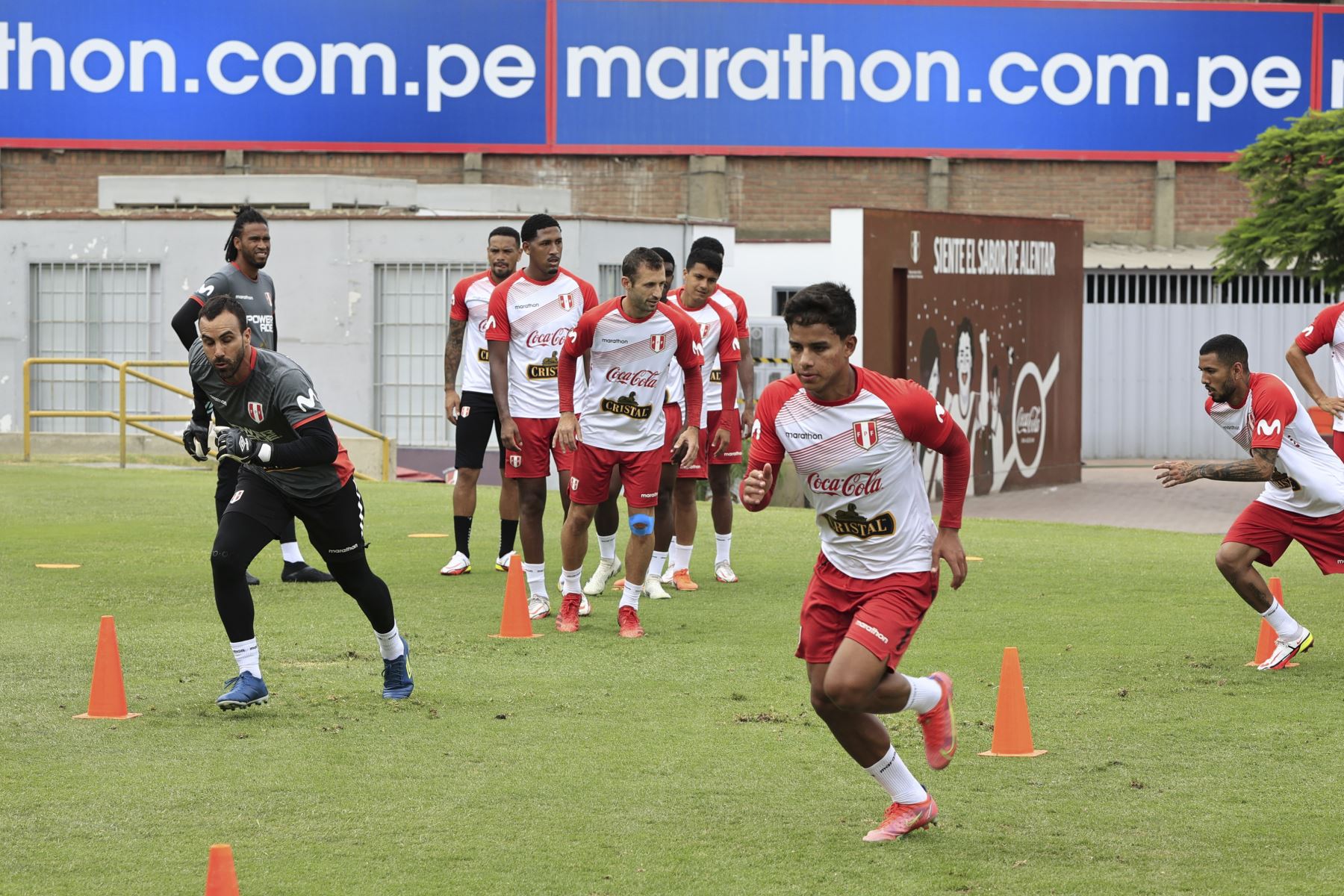 Jhilmar Lora de la Selección peruana realiza sus entrenamientos en la Videna previo al primer amistoso frente a Panamá este domingo con miras al Mundial Qatar 2022. Foto: FPF