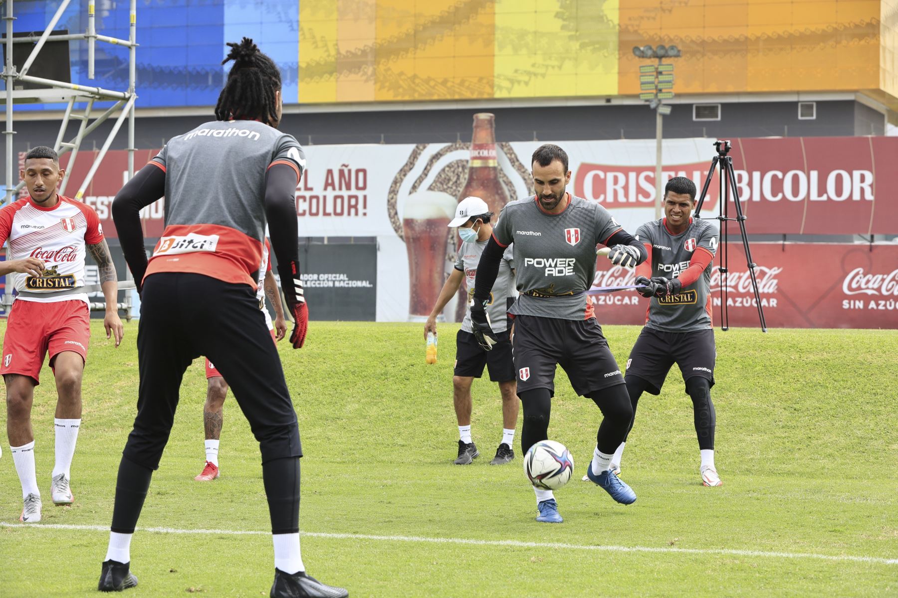 José Carvallo de la Selección peruana realiza sus entrenamientos en la Videna previo al primer amistoso frente a Panamá este domingo con miras al Mundial Qatar 2022. Foto: FPF