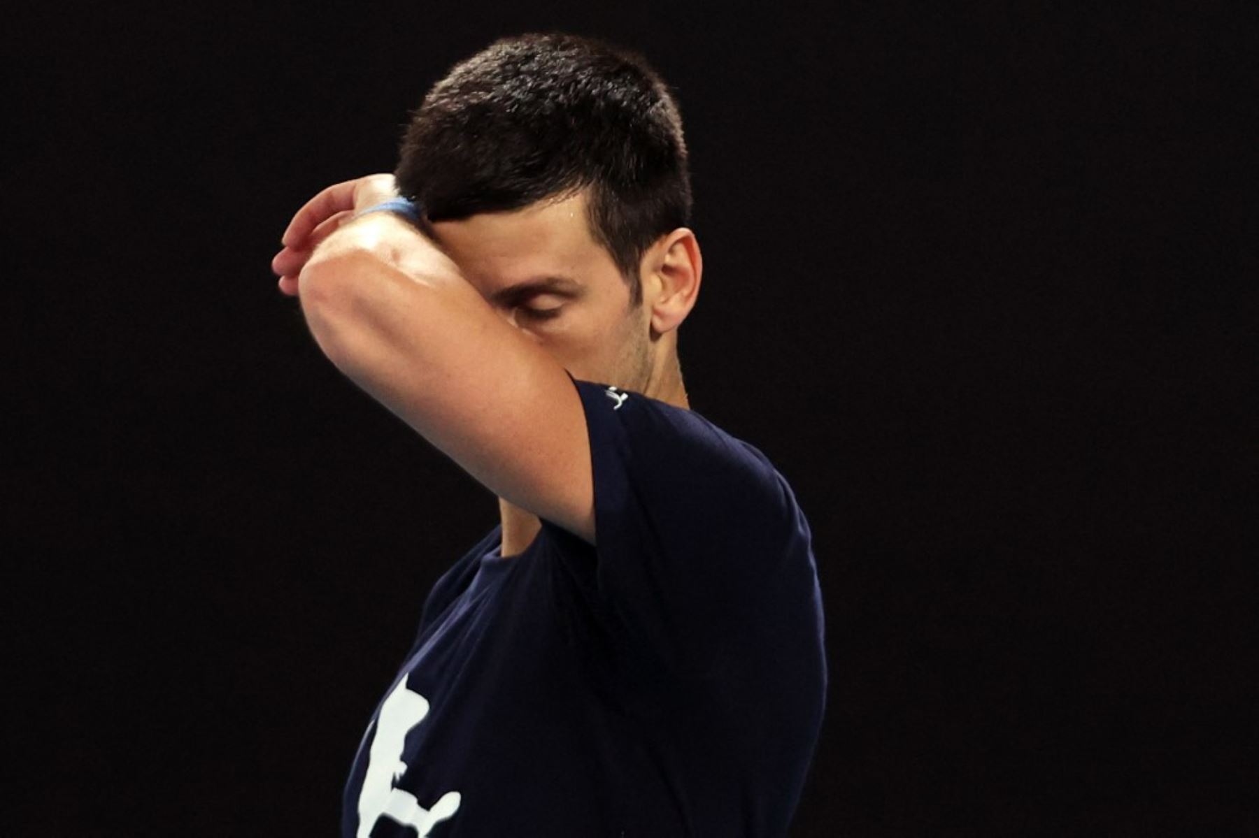 Djokovic, en breve, estaría abandonando Melbourne