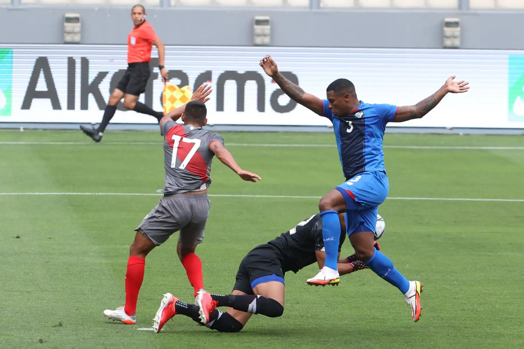La selección peruana enfrenta a la selección de Panamá en un partido amistoso de preparación antes de enfrentar a Colombia por las eliminatorias a Catar 2022. Foto: ANDINA/Vidal Tarqui