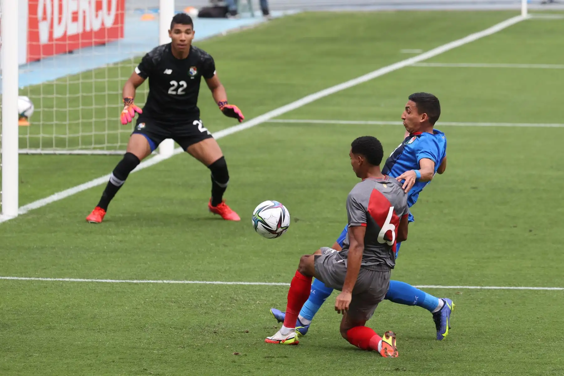 La selección peruana enfrenta a la selección de Panamá en un partido amistoso de preparación antes de enfrentar a Colombia por las eliminatorias a Catar 2022. Foto: ANDINA/Vidal Tarqui