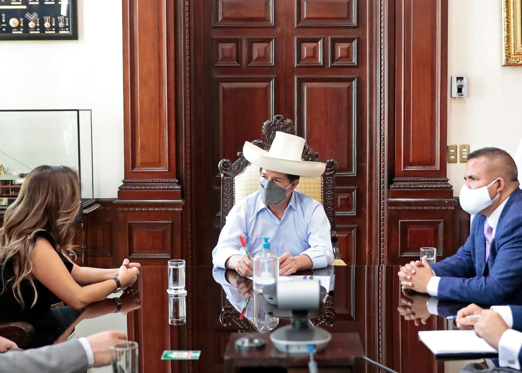 Presidente Pedro Castillo sostuvo reunión con parlamentarios andinos
