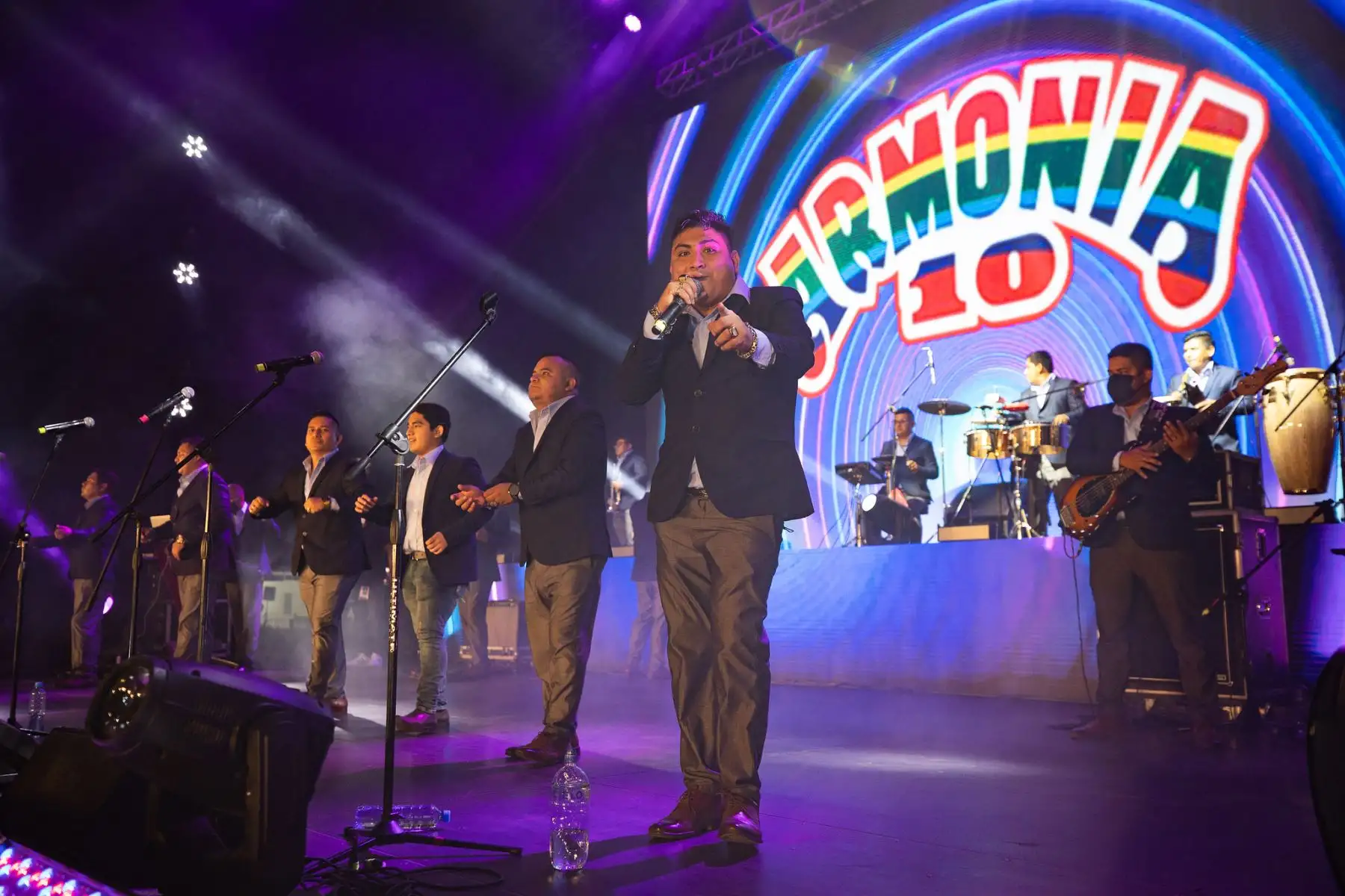 La Municipalidad de Lima realizó de manera virtual la tradicional serenata por los 487 años de fundación de la ciudad capital desde dos escenarios del Parque de la Exposición. Más de 55 mil personas se conectaron desde sus hogares a este gran evento denominado “Lima: nuestra gran familia”. Foto: MML
