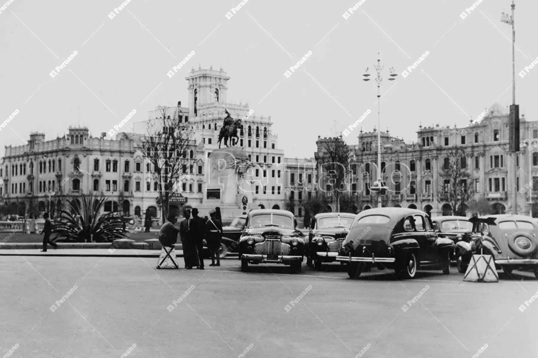 Vista parcial de la Plaza San Martín (1945). Foto: Archivo Histórico de El Peruano