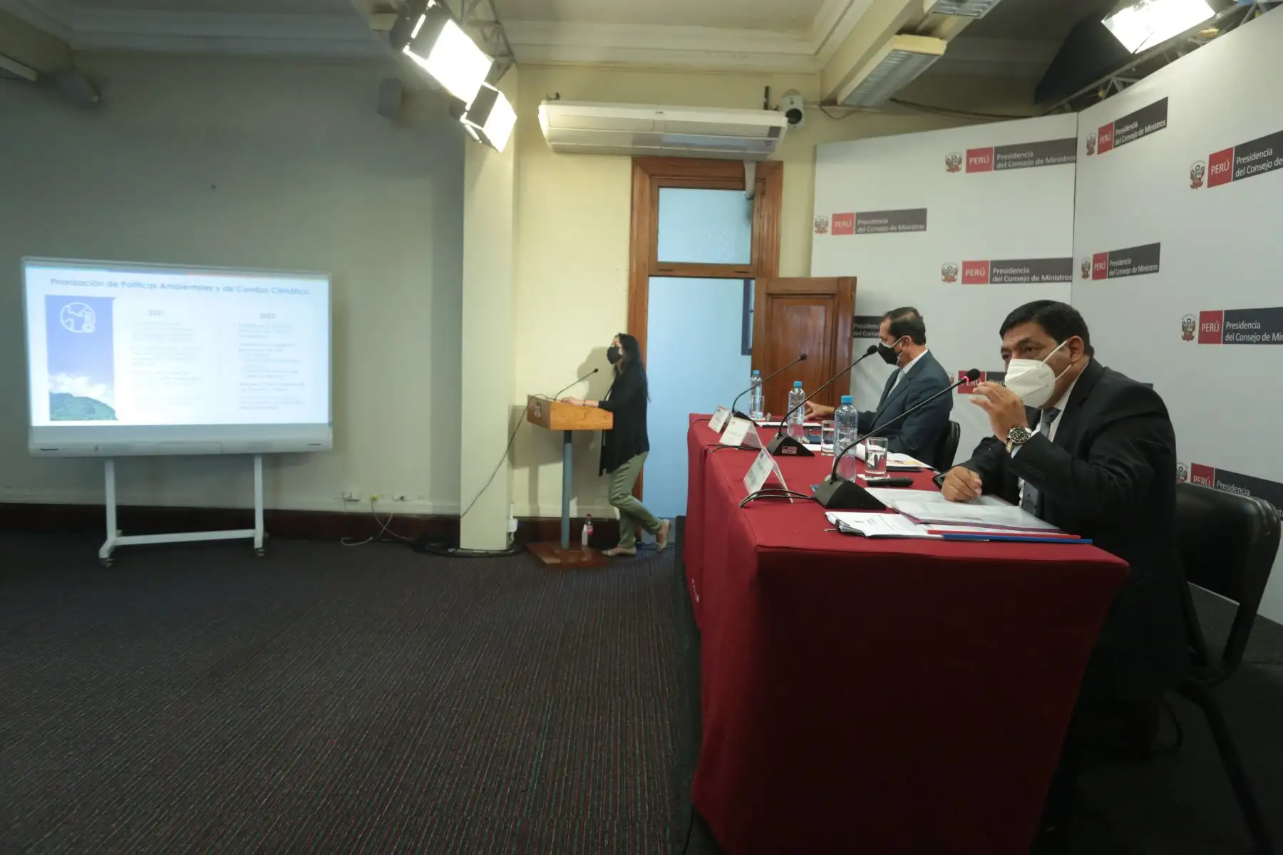 Conferencia de prensa de los ministros del Interior, Avelino Guillén, de la Producción, Jorge Luis Prado y del Ambiente, Rubén Ramírez, para informar el balance de gestión del 2021 y las perspectivas de sus sectores para este nuevo año. Foto: PCM