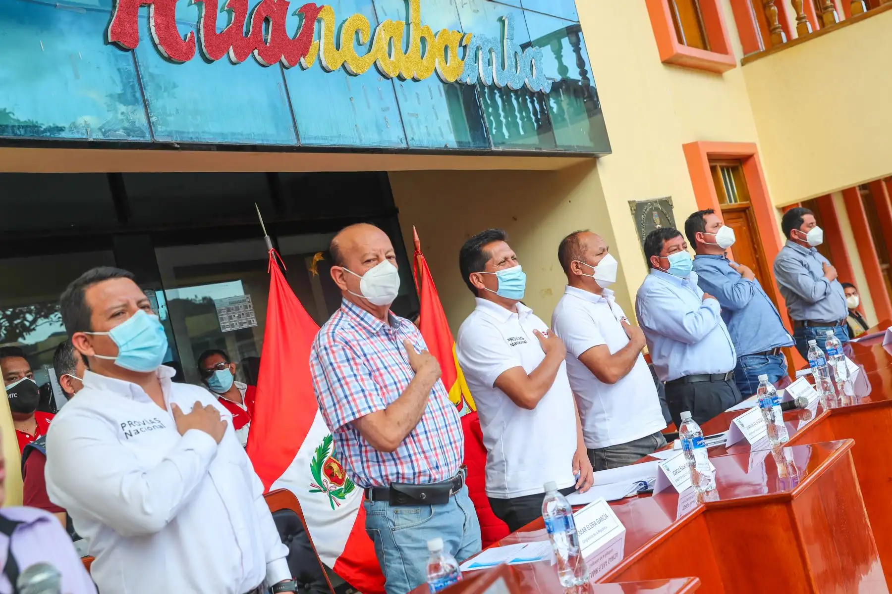 La población de Huancabamba y sus autoridades de la región Piura suspendieron el paro anunciado para el 24 de enero por los trabajos inconclusos del proyecto carretera Canchaque-Huancabamba. El acuerdo se logró tras una mesa de trabajo liderada por el ministro de Transportes y Comunicaciones, Juan Francisco Silva. Foto: MTC