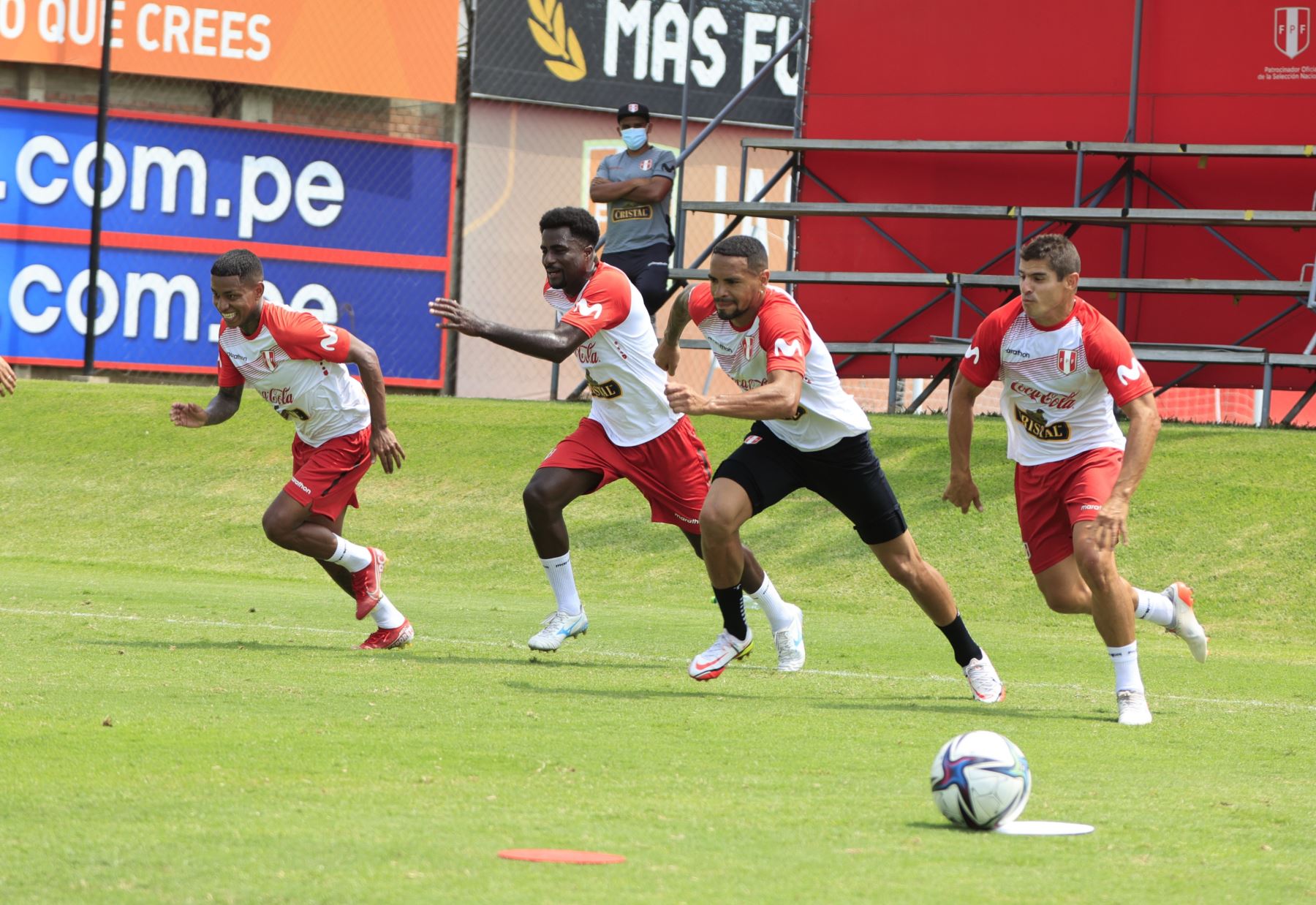 Selección peruana entrenó fuerte previo al partido con Jamaica