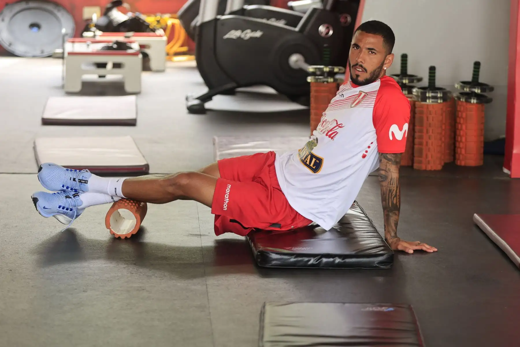 Sergio Peña de la Selección peruana realiza sus entrenamientos previo al partido amistoso frente a Jamaica este jueves con miras al Mundial Qatar 2022. Foto: FPF