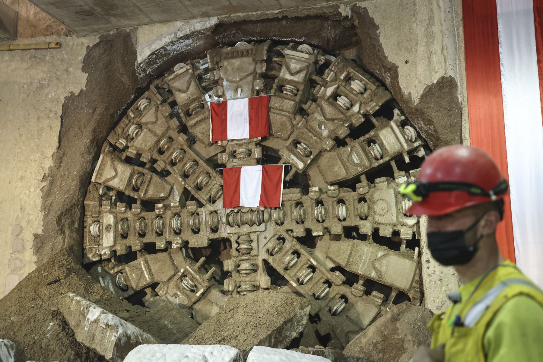 La tuneladora tiene una longitud de 120 metros y su rueda de corte mide 10.27 metros de diámetro. Foto: ANDINA/Jhonel Rodríguez Robles
