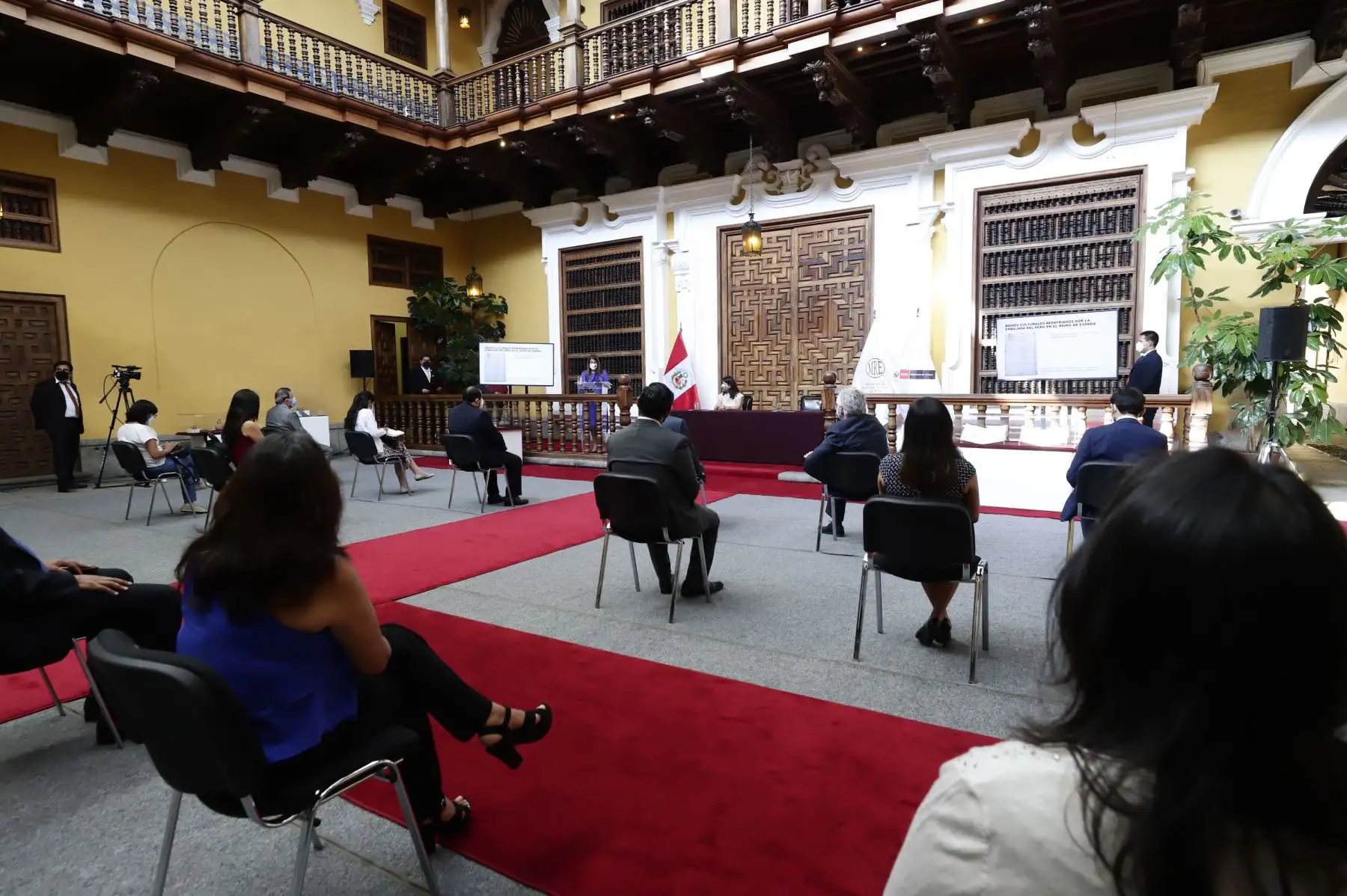 La Cancillería hizo entrega al Ministerio de Cultura de un conjunto de 109 bienes culturales que fueron recuperados por nuestras Embajadas y Consulados de varios países de América y Europa. Foto: ANDINA/Mincul