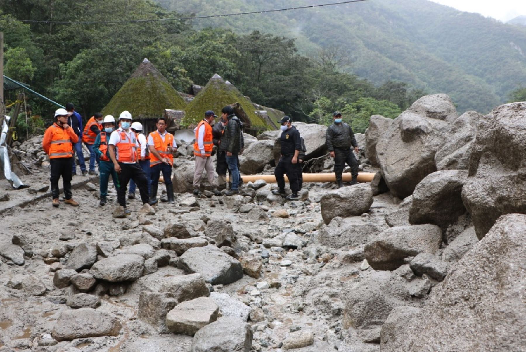 La ciudadela inca de Machu Picchu y la Red de Caminos Inca no han sido afectados por el huaico provocado por el desborde del río Alccamayo que afectó parte del distrito de Machu Picchu Pueblo, por lo que permanecerán en funcionamiento para los visitantes una vez que se restituyan las operaciones ferroviarias.
