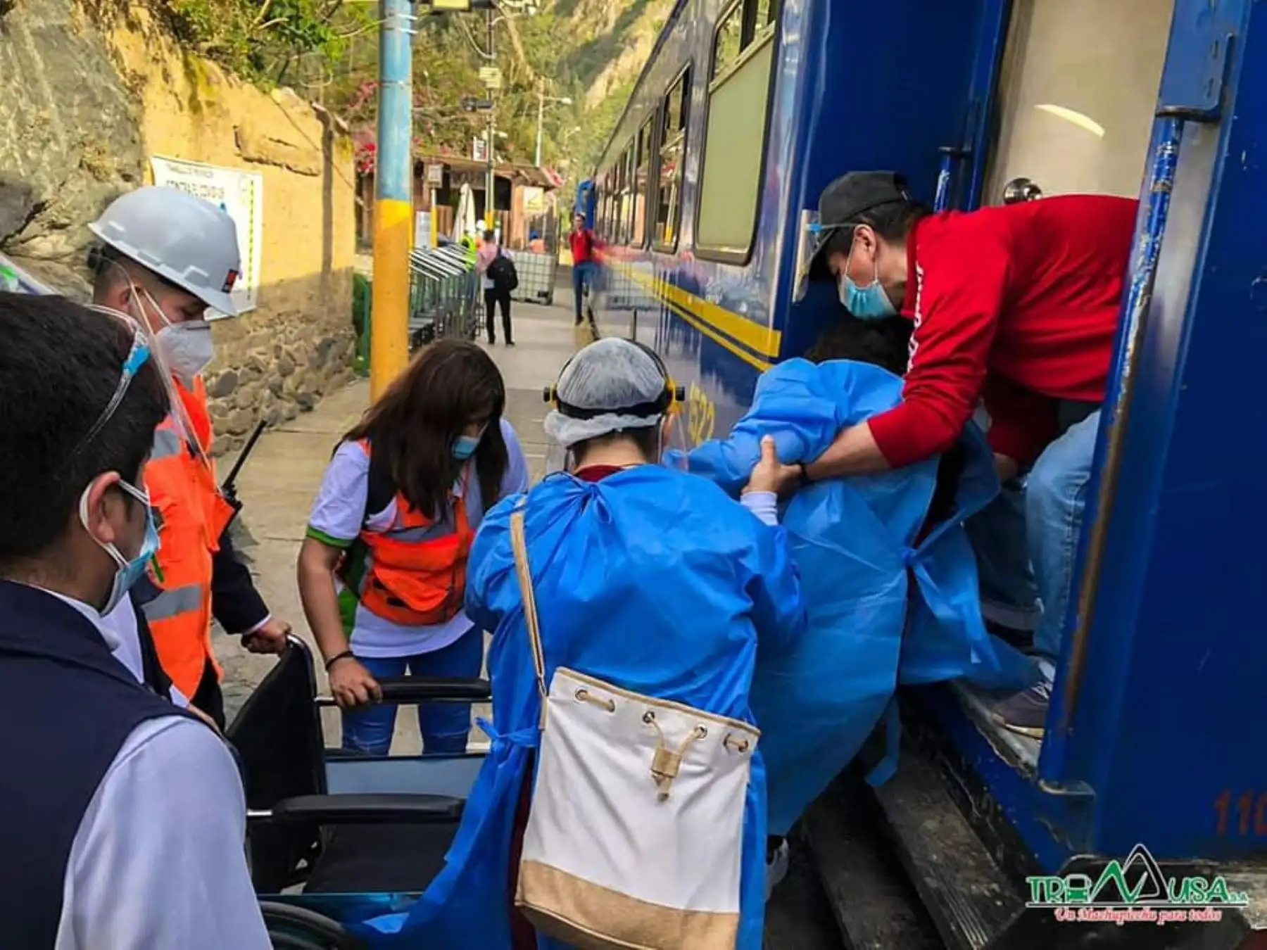 Perurail confirma evacuación de 569 pasajeros por el desborde de río Alcamayo que afectó al distrito de Machu Picchu Pueblo, en Cusco.