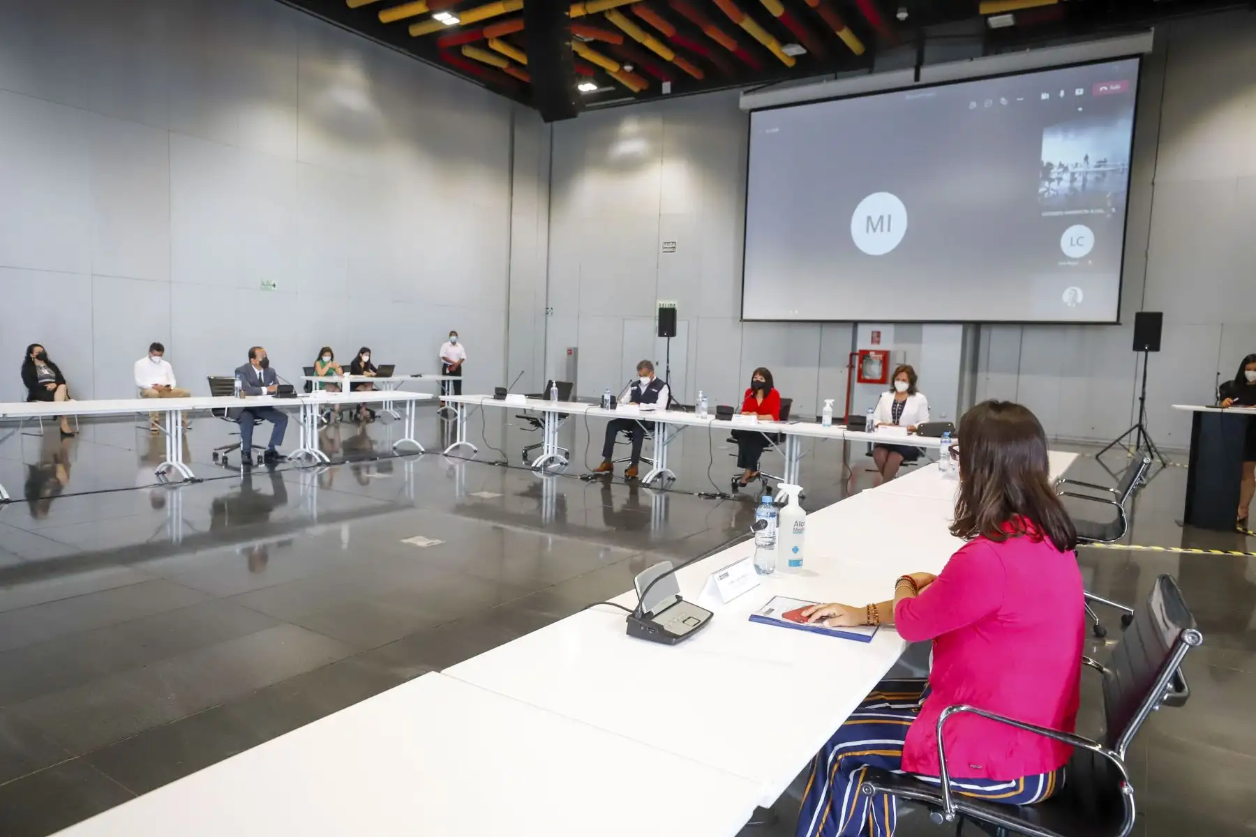 Presidenta del Consejo de Ministros, Mirtha Vásquez, acompañada de ministros de los sectores de Economía, Educación, Mujer, Inclusión Social y Cultura participan de la instalación de la Comisión Multisectorial para el retorno a clases e inicio del año escolar. Foto: ANDINA/PCM