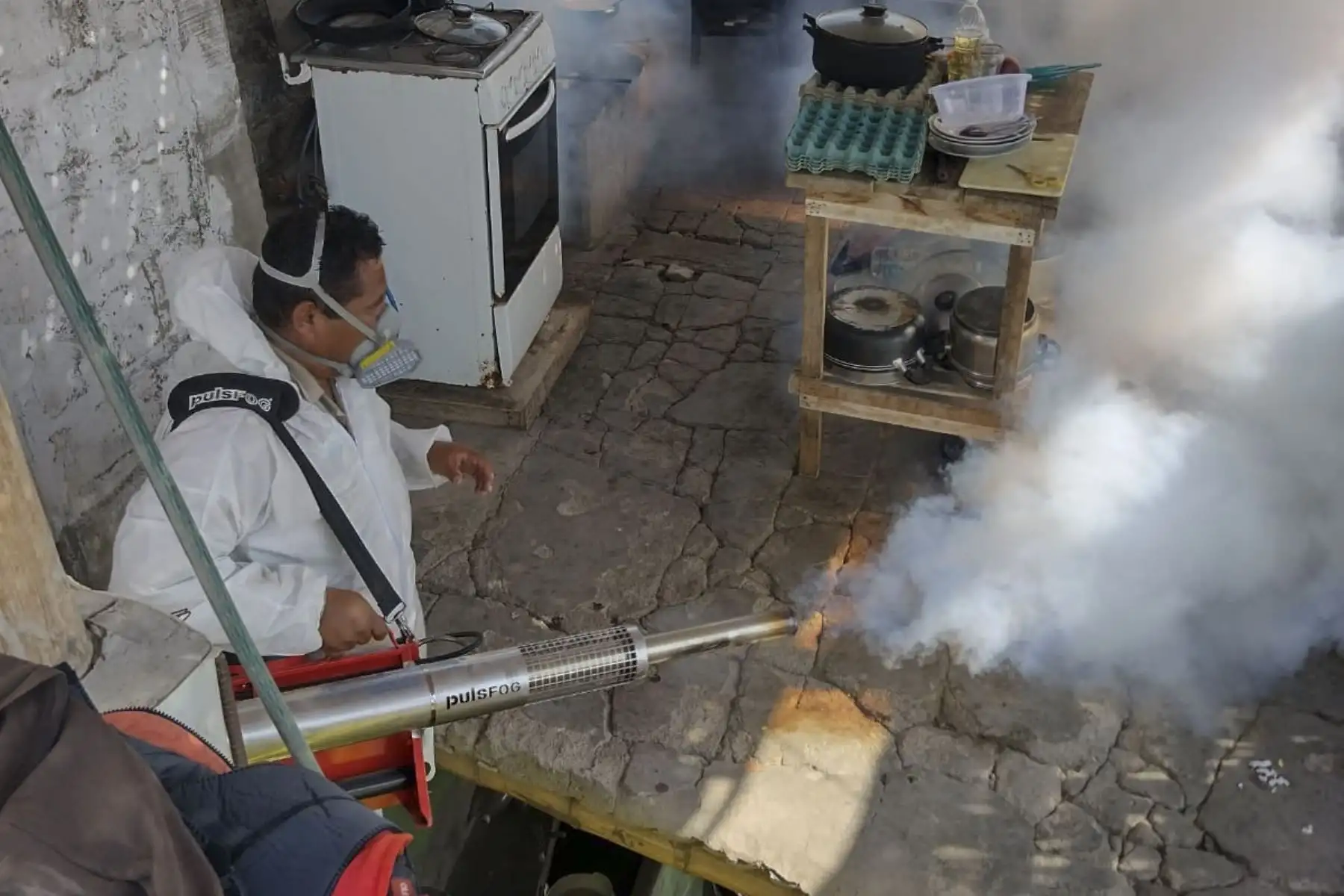 La Diresa Áncash hizo un llamado a la población para que permita que las brigadas ingresen a sus domicilios para la fumigación. Foto: ANDINA/Difusión