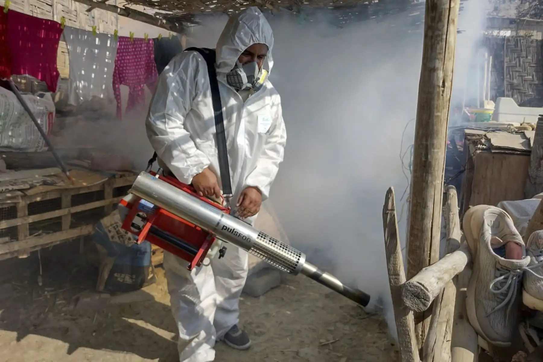 La Diresa Áncash hizo un llamado a la población para que permita que las brigadas ingresen a sus domicilios para la fumigación. Foto: ANDINA/Difusión