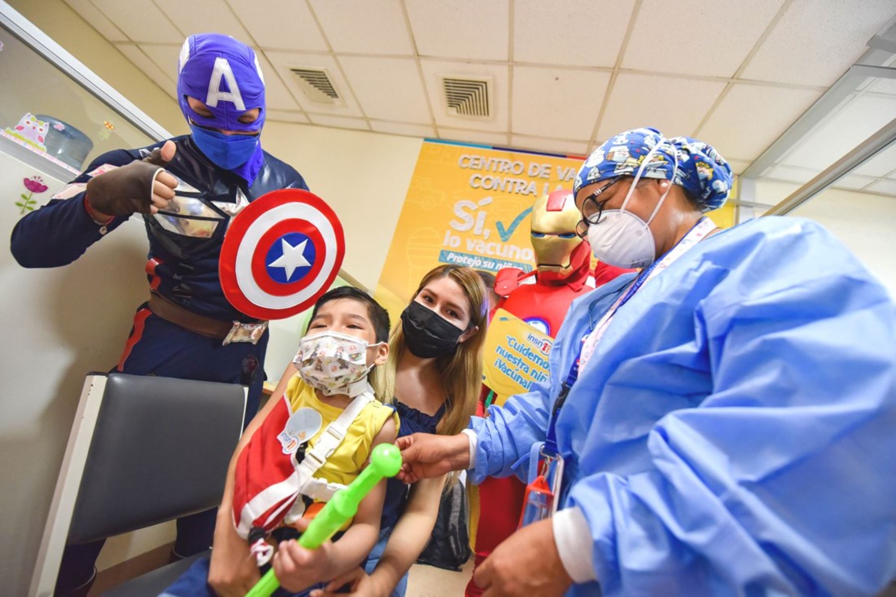 Covid-19: más de 40 niños han sido hospitalizados en INSN-San Borja en lo que va del 2022. Menores recibieron la vacuna contra el covid-19. Foto: ANDINA/difusión.