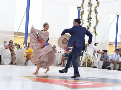 María Paz Ganoza es la reina de la 62 edición de Concurso Nacional y 12 Mundial de Marinera que se celebrará en Trujillo.