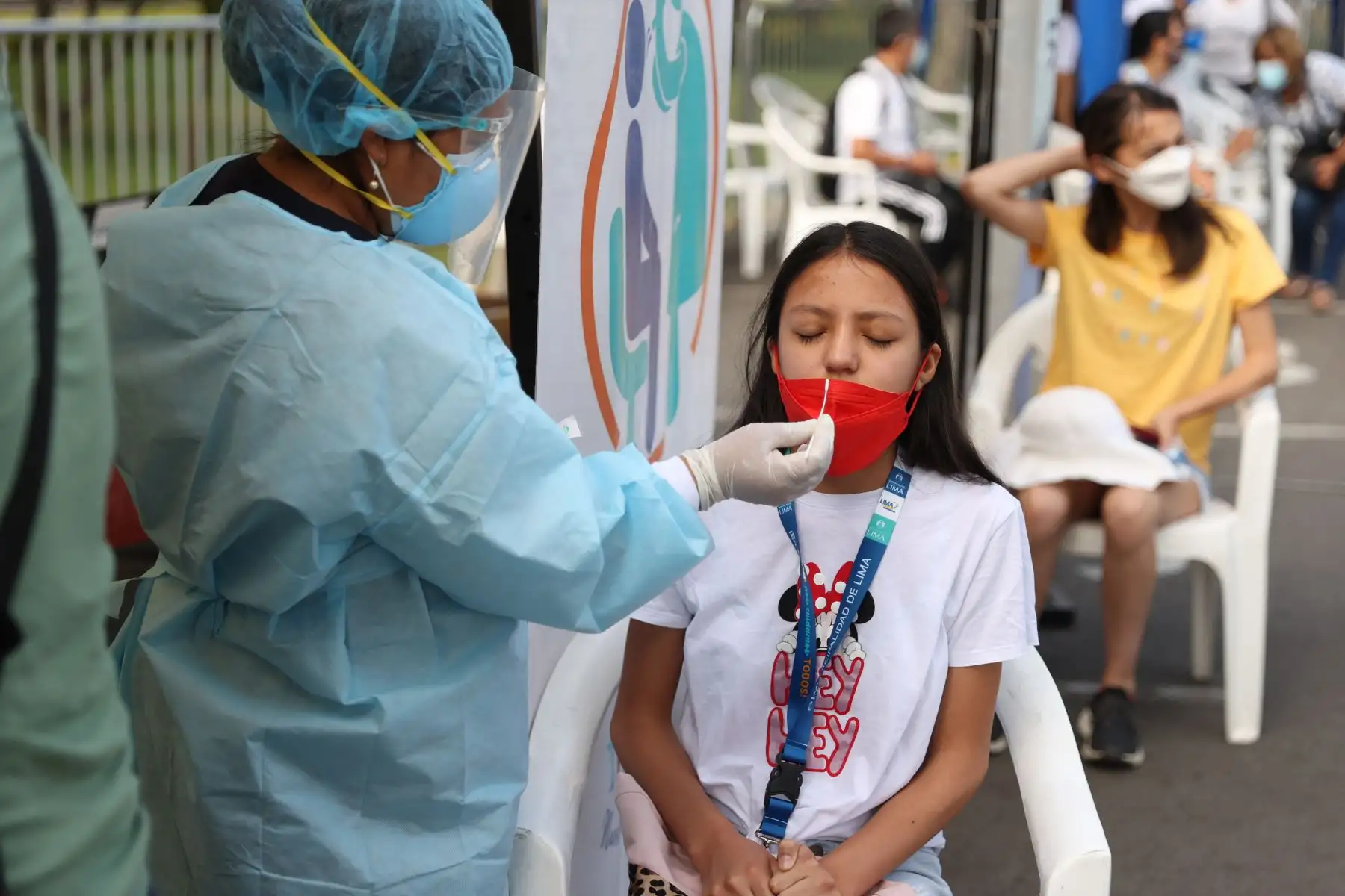 A la fecha se han realizado más de 160 campañas de salud Lima Te Cuida y tomado más de 33,040 pruebas de descarte de COVID-19 a la población más vulnerable de distritos como Villa María del Triunfo, San Juan de Lurigancho, Chosica, San Juan de Miraflores, Chorrillos. Ate, entre otros. Foto: ANDINA/ Jhonel Rodríguez