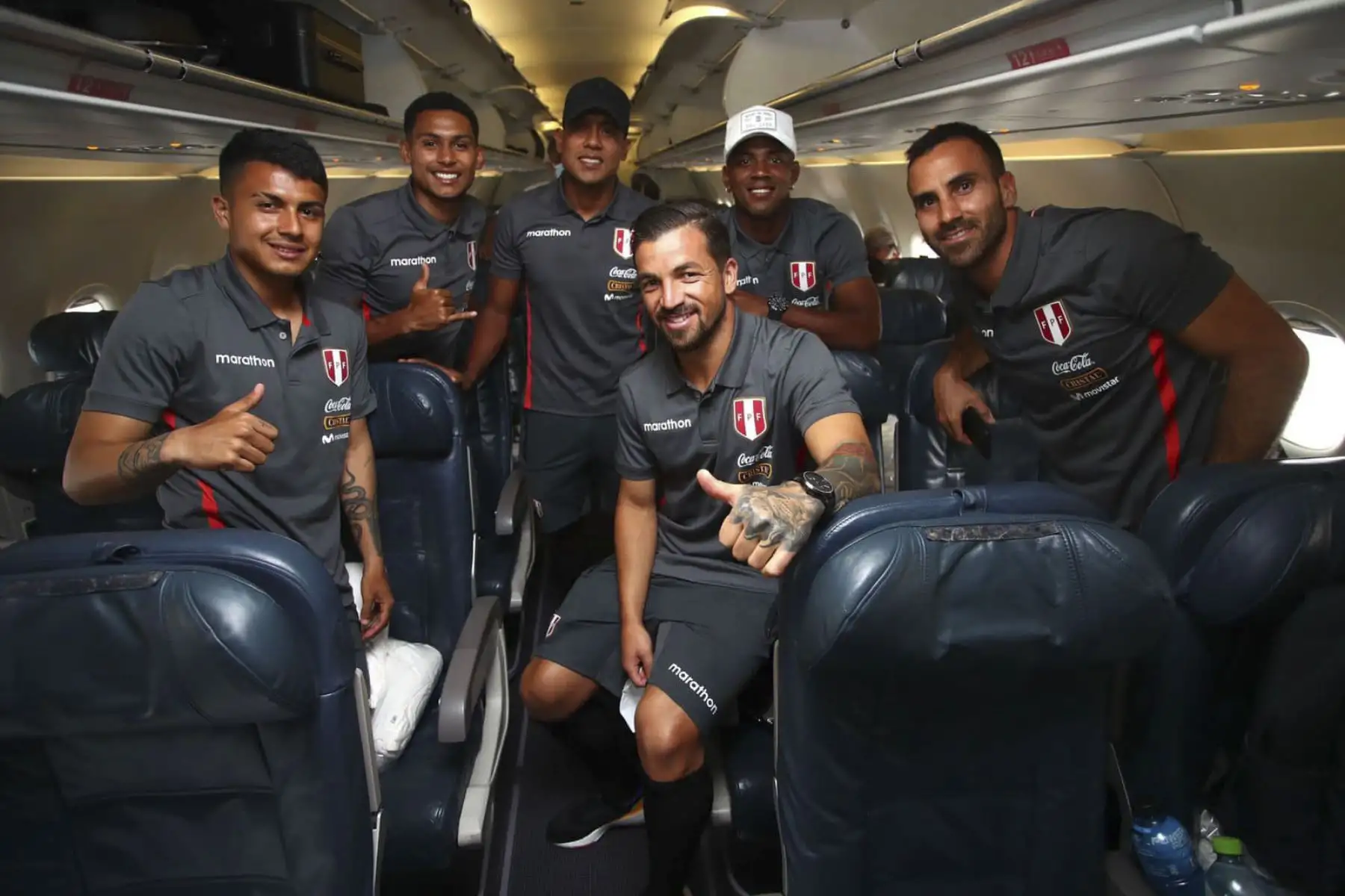 Con la ilusión de siempre la Selección Peruana de Fútbol partió rumbo a Medellín donde se enfrentará a la selección nacional de Colombia en partido crucial por la jornada 15 de las eliminatorias al Mundial Catar 2022. Foto: FPF