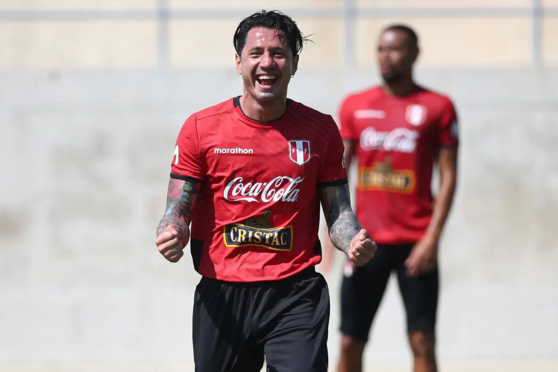 Gianluca Lapadula, durante el entrenamiento de la selección peruana  en Barranquilla, previo al partido de Colombia. Foto: ANDINA/ FPF