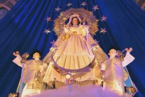 En el siglo XX, el homenaje en honor a la Virgen de la Candelaria adquirió una creciente vitalidad, transformándose en una gran festividad religiosa y folclórica que trascendió las fronteras de la región Puno irradiándose a todo el Perú y a otros países del continente.