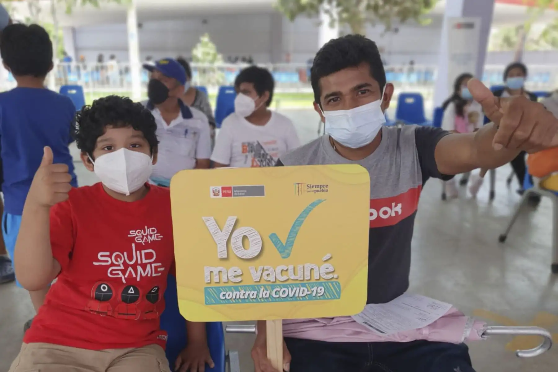 Con mucho entusiasmo continúa la vacunación contra la covid 19 en el Parque Zonal Mayta Cápac de San Martín de Porres. Padres de familia se acercan con sus hijos e hijas para que reciban su primera dosis. El horario de atención es de lunes a domingo de 7 a.m. a 7 p.m. Foto: ANDINA/Minsa