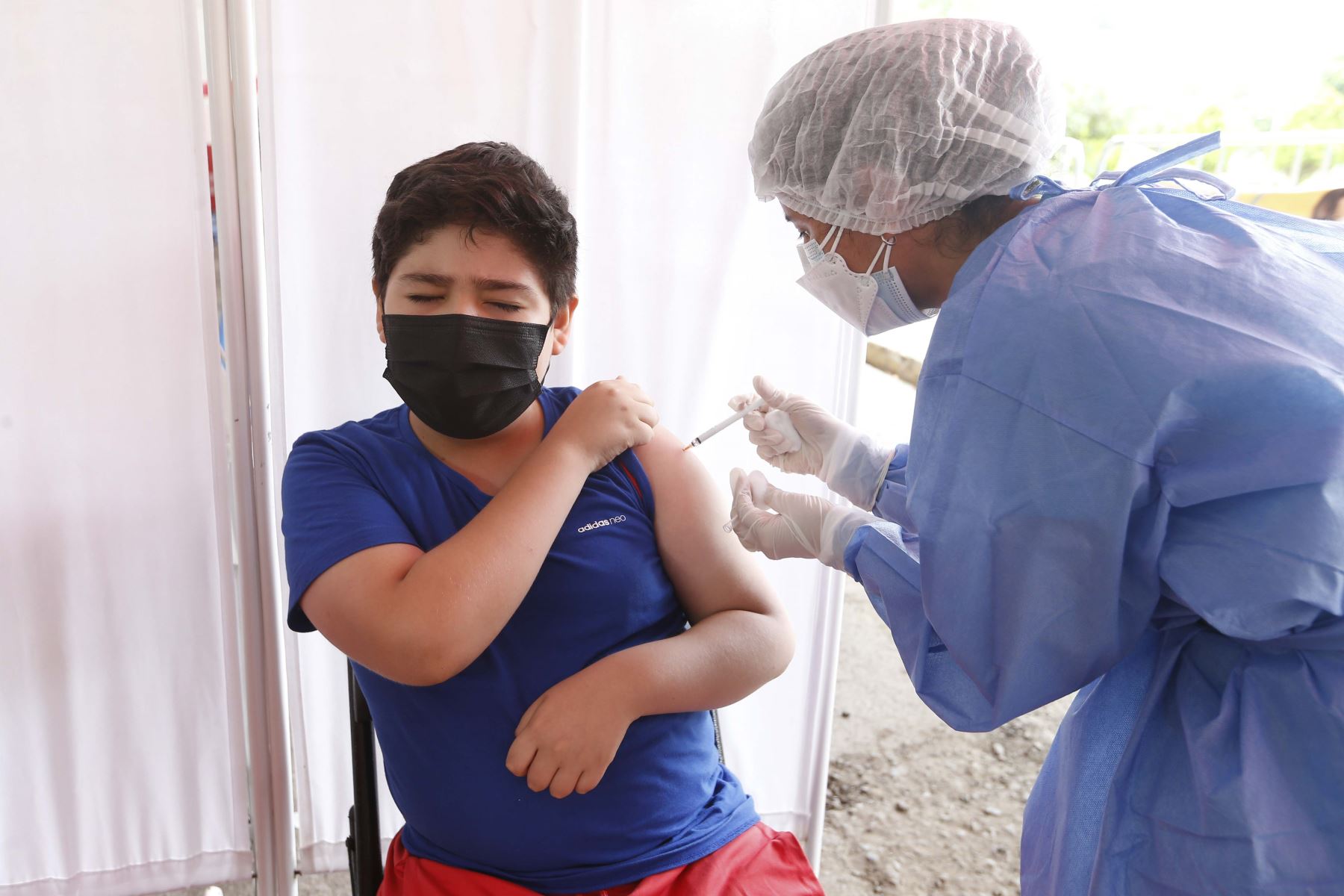Vacunación contra la covid-19 a los niños de 5 a 11 años en la región Arequipa. ANDINA/Difusión