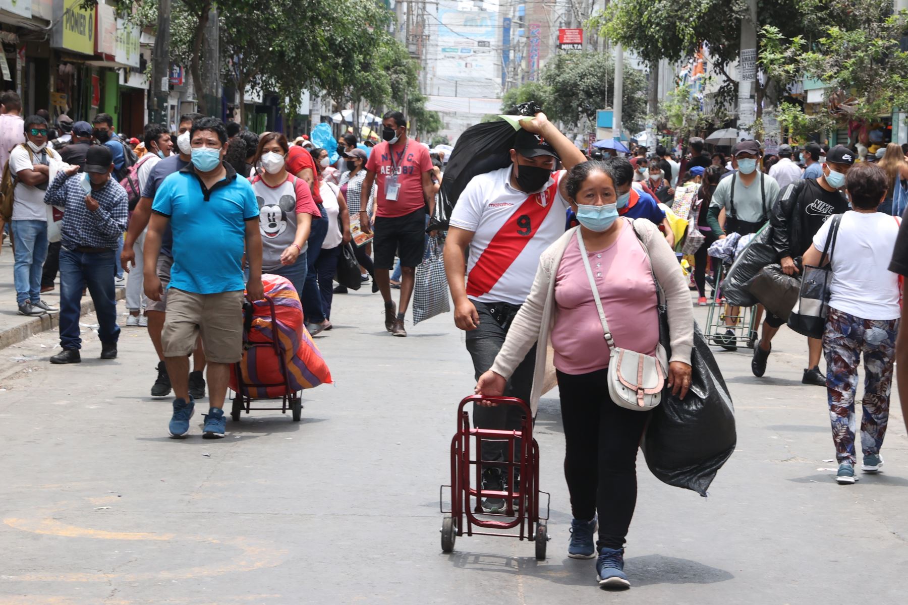 Negocios se vienen reactivando sostenidamente en Perú tras la pandemia