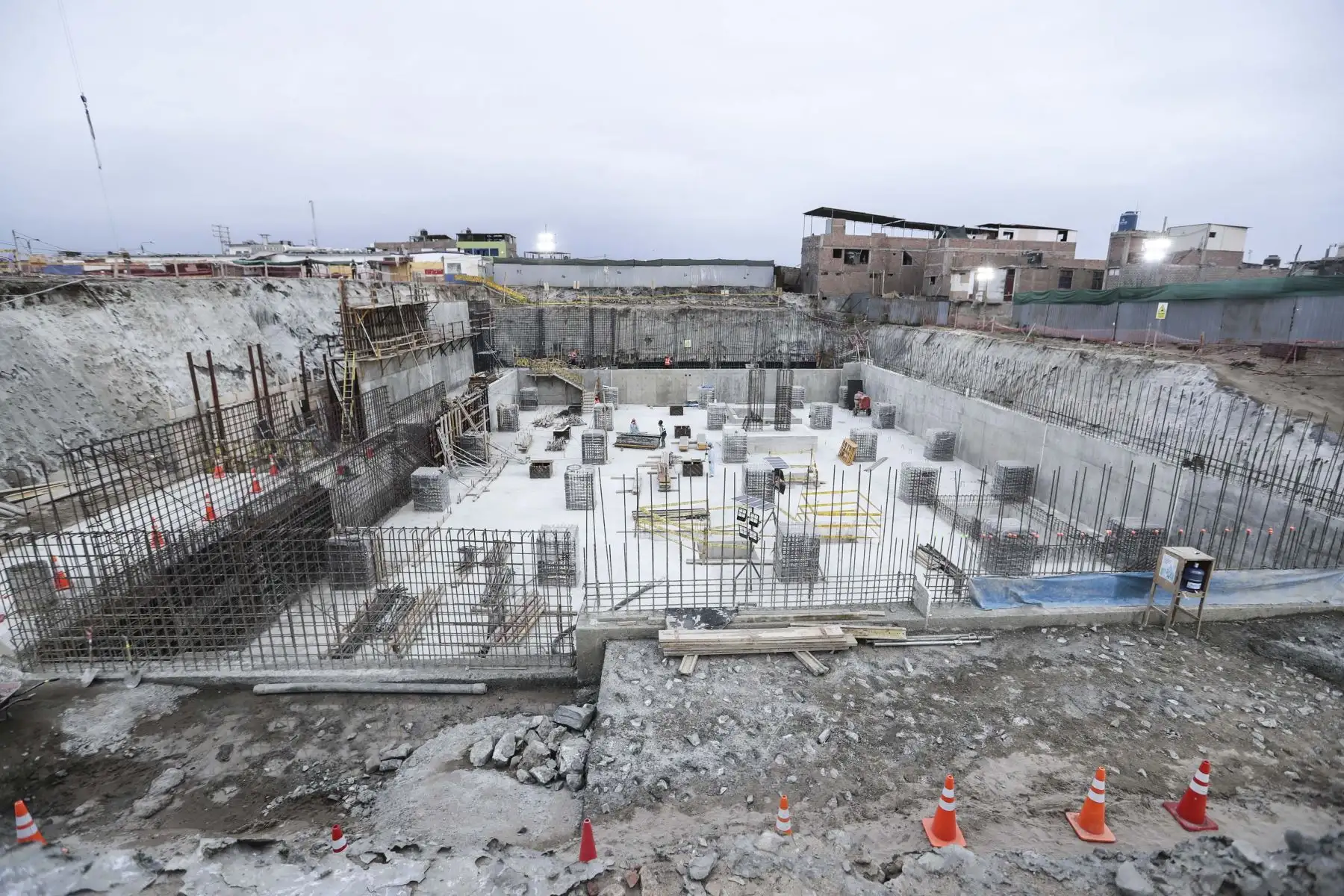 Este nosocomio, ubicado en en el distrito de Chimbote, provincia del Santa, en la región Áncash, beneficiará a más de 84 mil habitantes y contará con 23 camas hospitalarias, 19 consultorios médicos, entre otros servicios diversos. Foto: Presidencia Perú