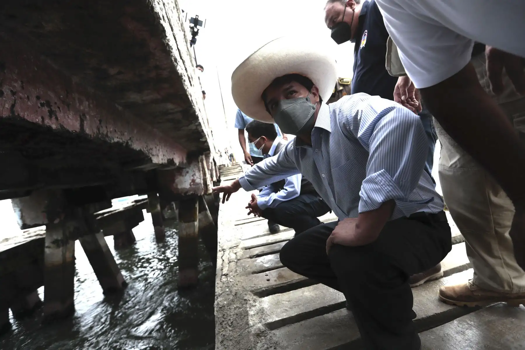 El presidente de la República, Pedro Castillo, inspecciona institución educativa Alfonso Ugarte 88109 y el muelle artesanal del distrito de Culebras, en la provincia de Huarmey, región Áncash. Foto: ANDINA/Prensa Presidencia